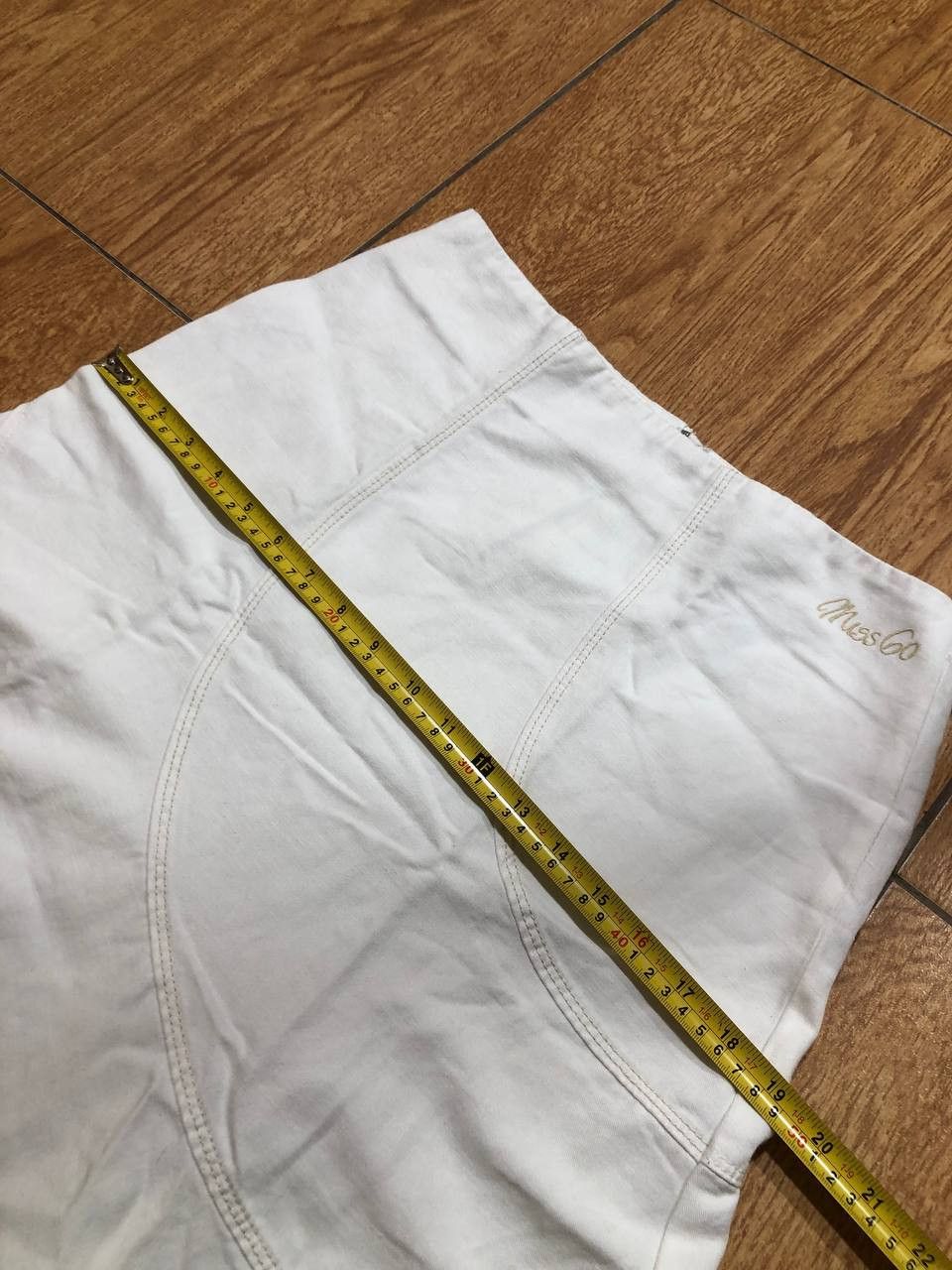 Miss Sixty Rare Vintage Miss Sixty Skirt Pleated white vintage Y2K Size 27" / US 4 / IT 40 - 13 Thumbnail