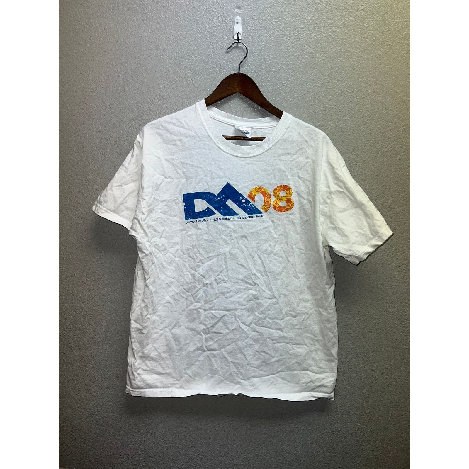 Hanes Denver Marathon Shirt DM 08 Running Run Colorado CO Shirt L Size US L / EU 52-54 / 3 - 1 Thumbnail