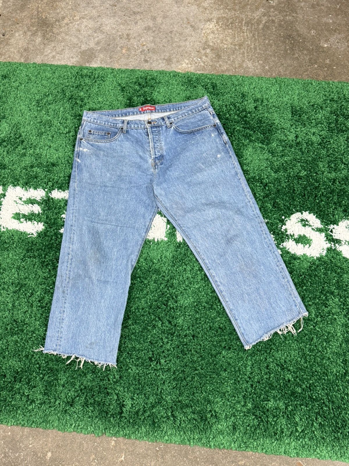 Supreme Supreme Distressed Raw Hem Denim Jeans Sz. 36 Star Size US 36 / EU 52 - 1 Thumbnail