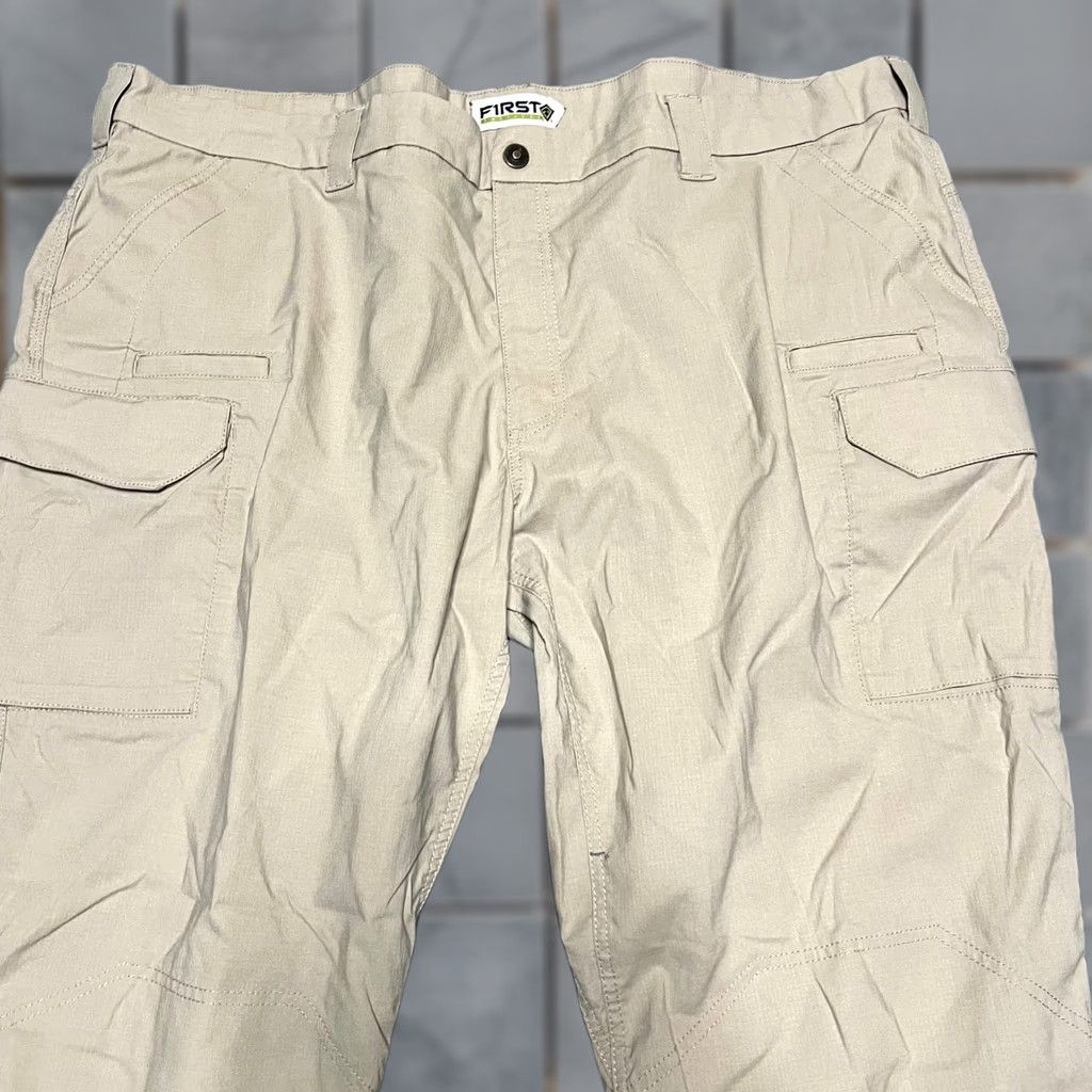 Vintage First Tactical Pants Mens 52 Tan Cargo Straight Fit Ripstop 52x33 Big & Tall Inseam 33 Mens Cargo Pants Tan Size US 36 / EU 52 - 1 Thumbnail