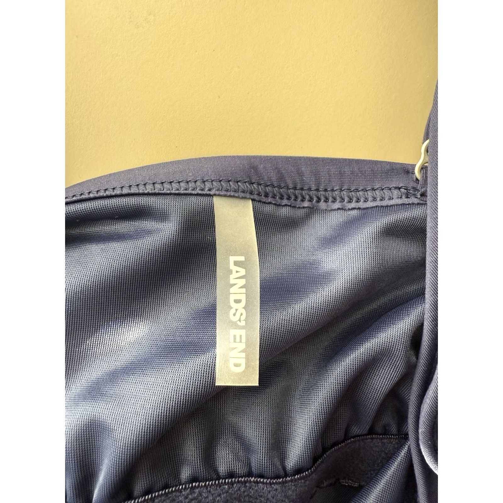 Lands' End Lands End Womens 16W DDD Navy High Neck Tankini Swimsuit Top Beach Pool Size XXL / US 16-18 / IT 52-54 - 5 Thumbnail