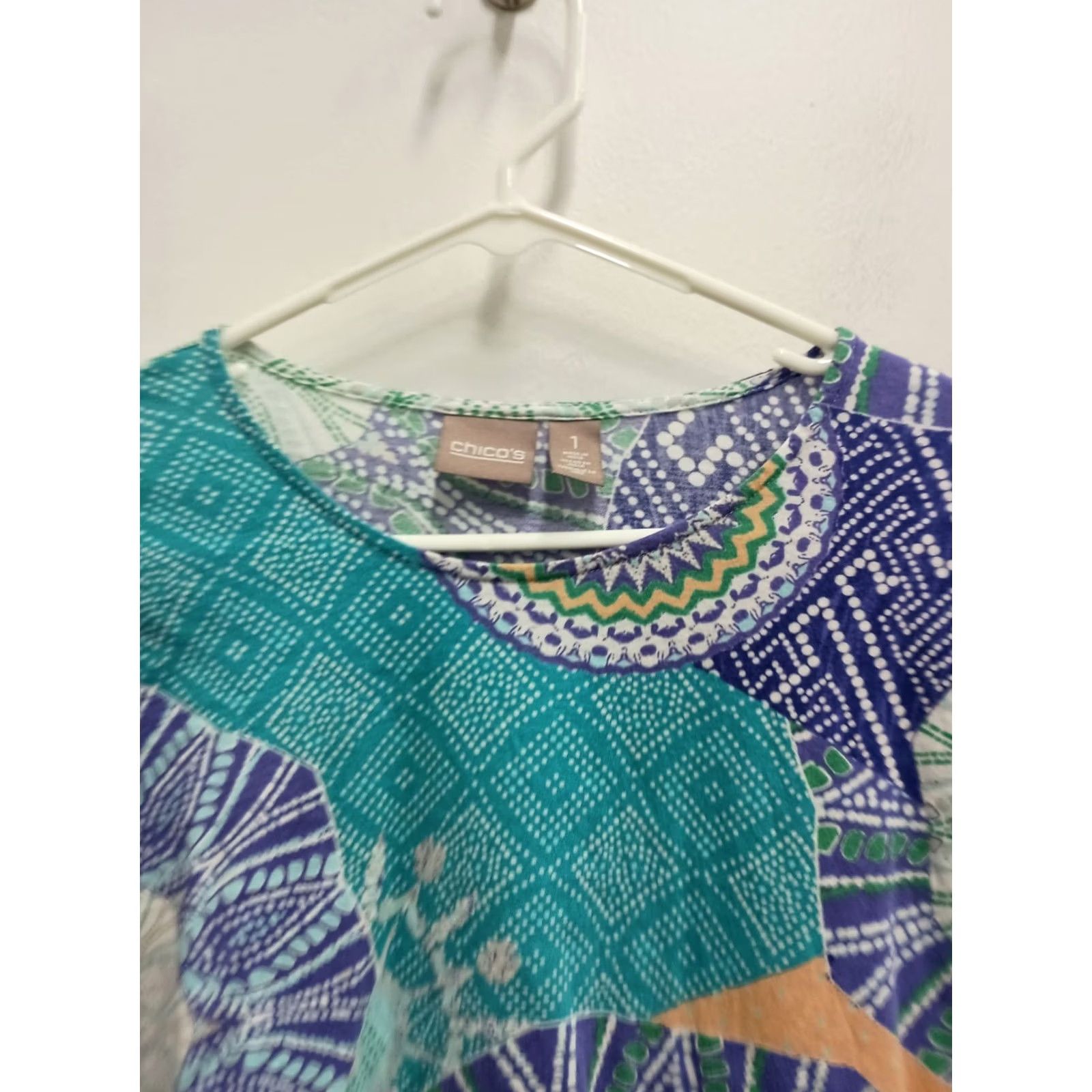 Vintage Chicos Womens Wearable Art Top Medium Blue Abstract 3/4 Sleeve Pullover Casual Shirt Womens Art Top 3/4 Sleeve Blue Pullover Casual Chico's Size M / US 6-8 / IT 42-44 - 2 Thumbnail