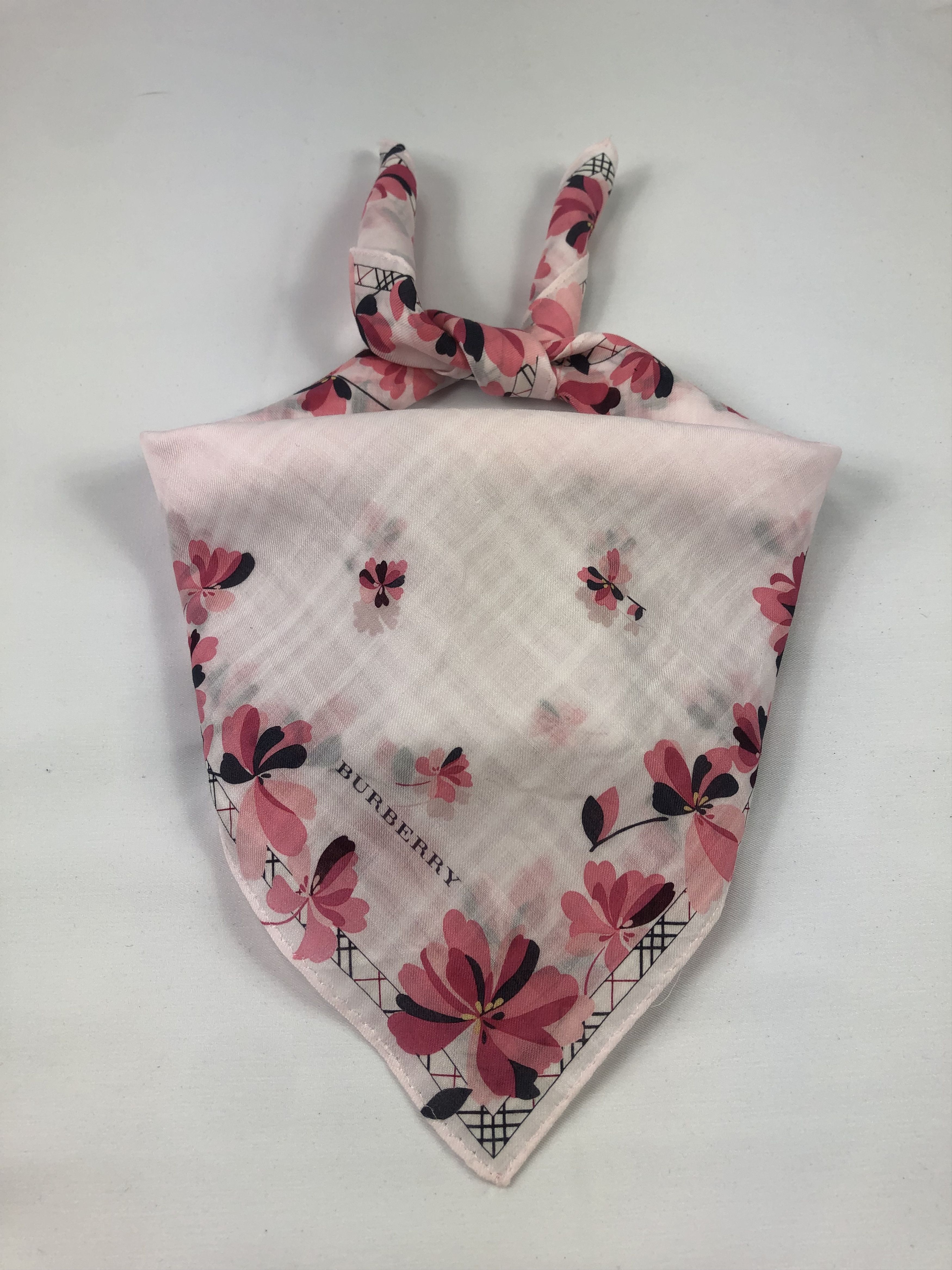 Burberry Burberry Handkerchief / Bandana / Neckerchief Size ONE SIZE - 2 Thumbnail