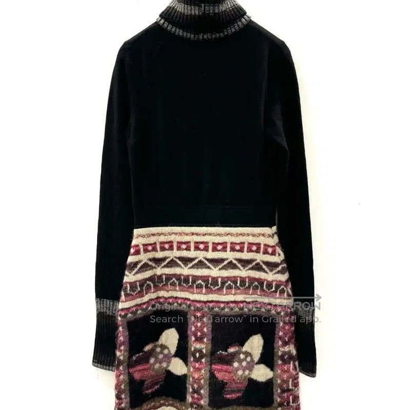 Chanel Chanel Black Wool Dress with Unique Design . Size S / US 4 / IT 40 - 2 Thumbnail