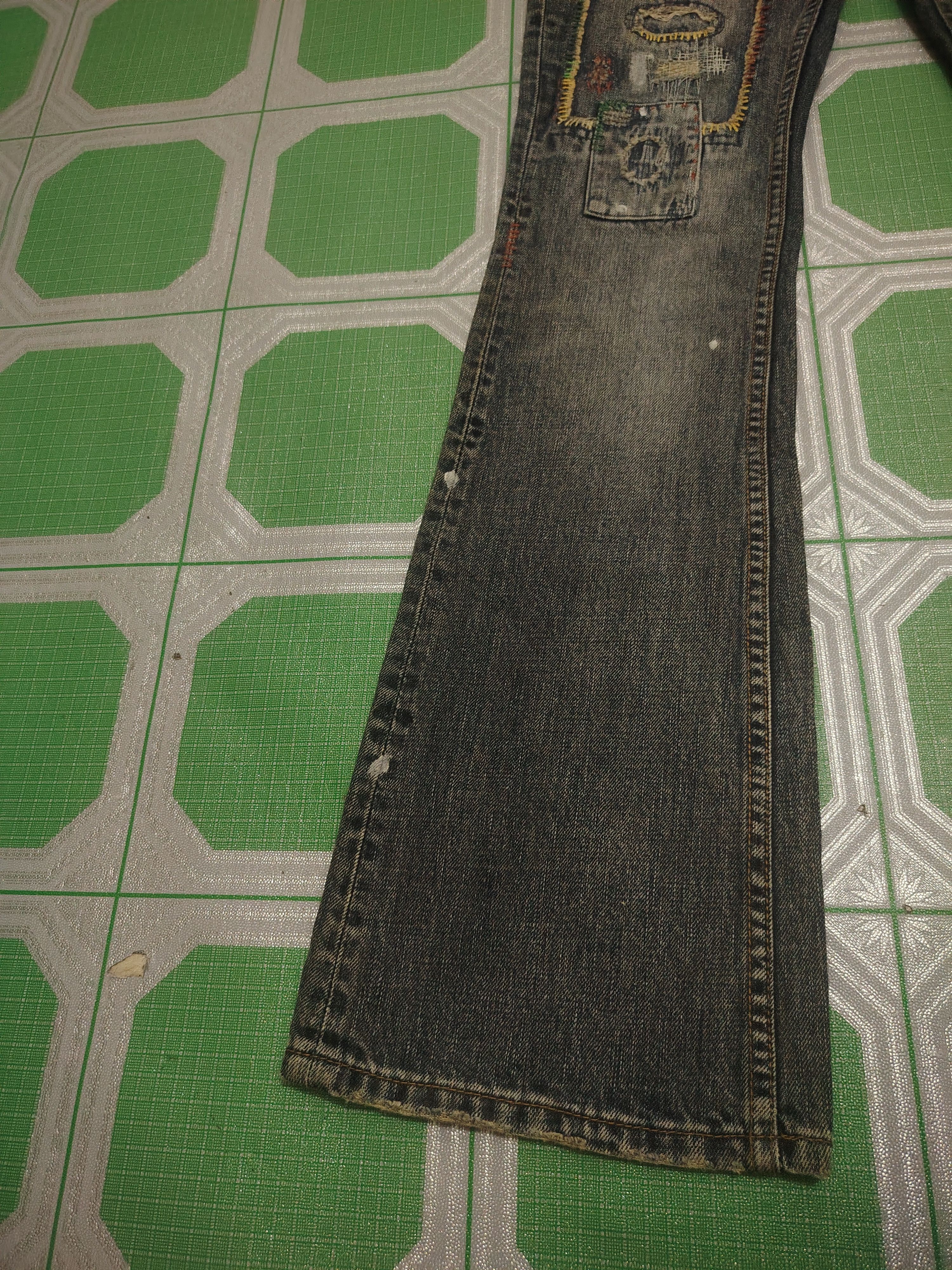 Who Decides War Japanese Back Number Patchwork Boro Flared Jeans Distressed Size US 30 / EU 46 - 9 Thumbnail