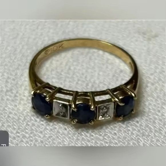 Other 10 k yellow gold sapphire and di‎ ring 1.8 grams, sz. 6.75-7 Size ONE SIZE - 1 Thumbnail