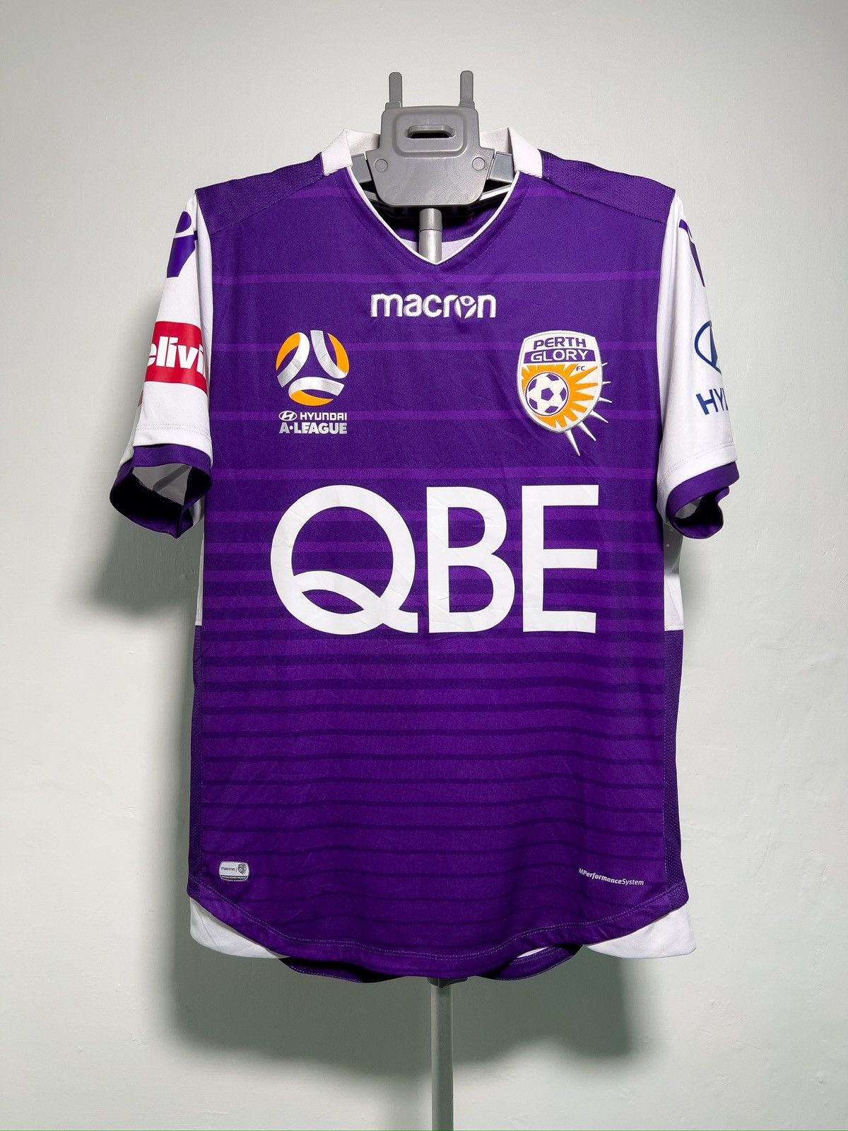Macron Macron Perth Glory 2018-2019 Home Jersey Size US M / EU 48-50 / 2 - 1 Thumbnail