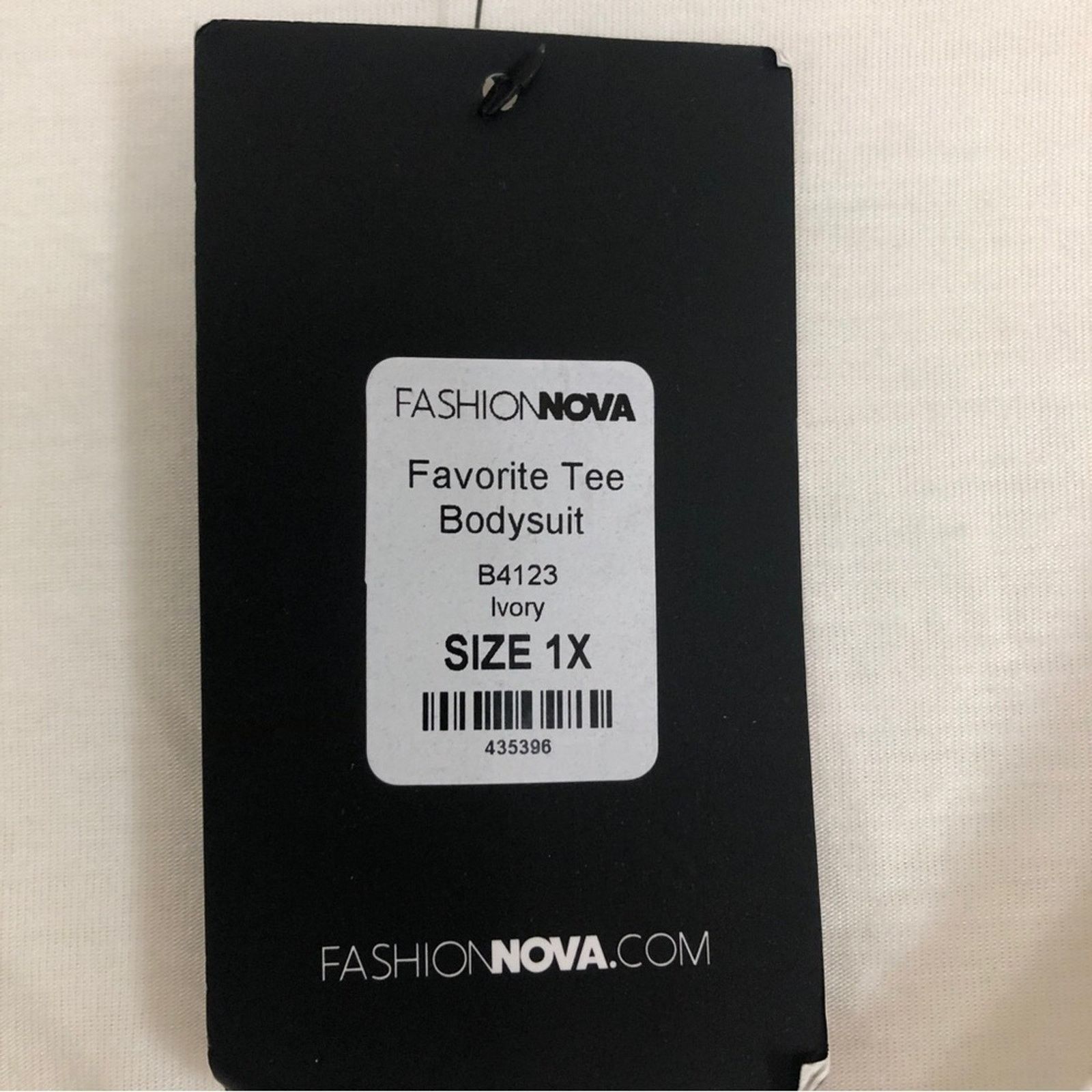 Other NWT Fashion Nova Favorite Tee Bodysuit Ivory White Top Size XL / US 12-14 / IT 48-50 - 4 Thumbnail