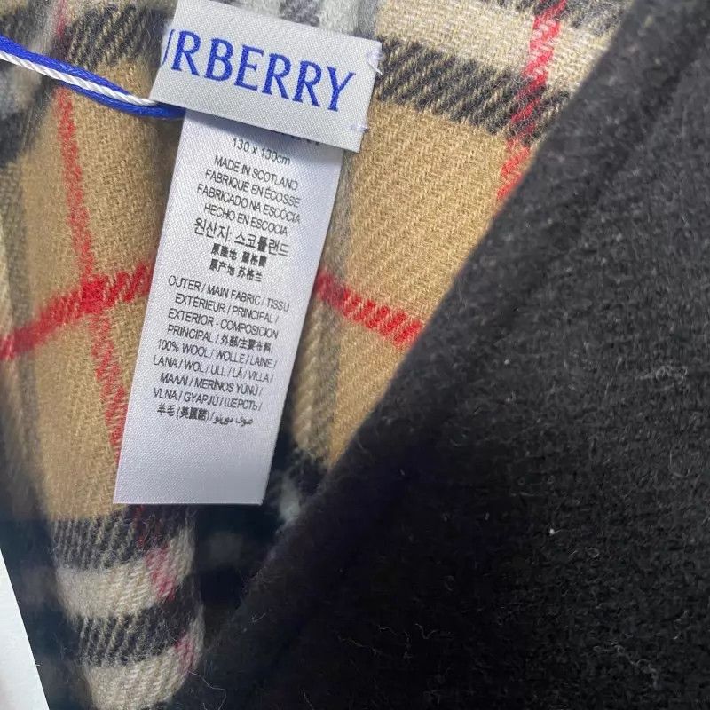 Burberry Burberry Black Shawl Coat 130x130cm Size ONE SIZE - 5 Thumbnail