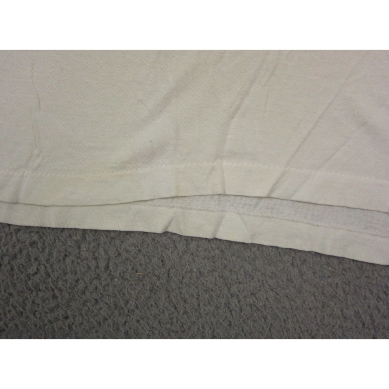 Fruit Of The Loom VINTAGE Fruit of the Loom Shirt Mens M White V-Neck Short Sleeve 80s 90s Size US M / EU 48-50 / 2 - 5 Thumbnail