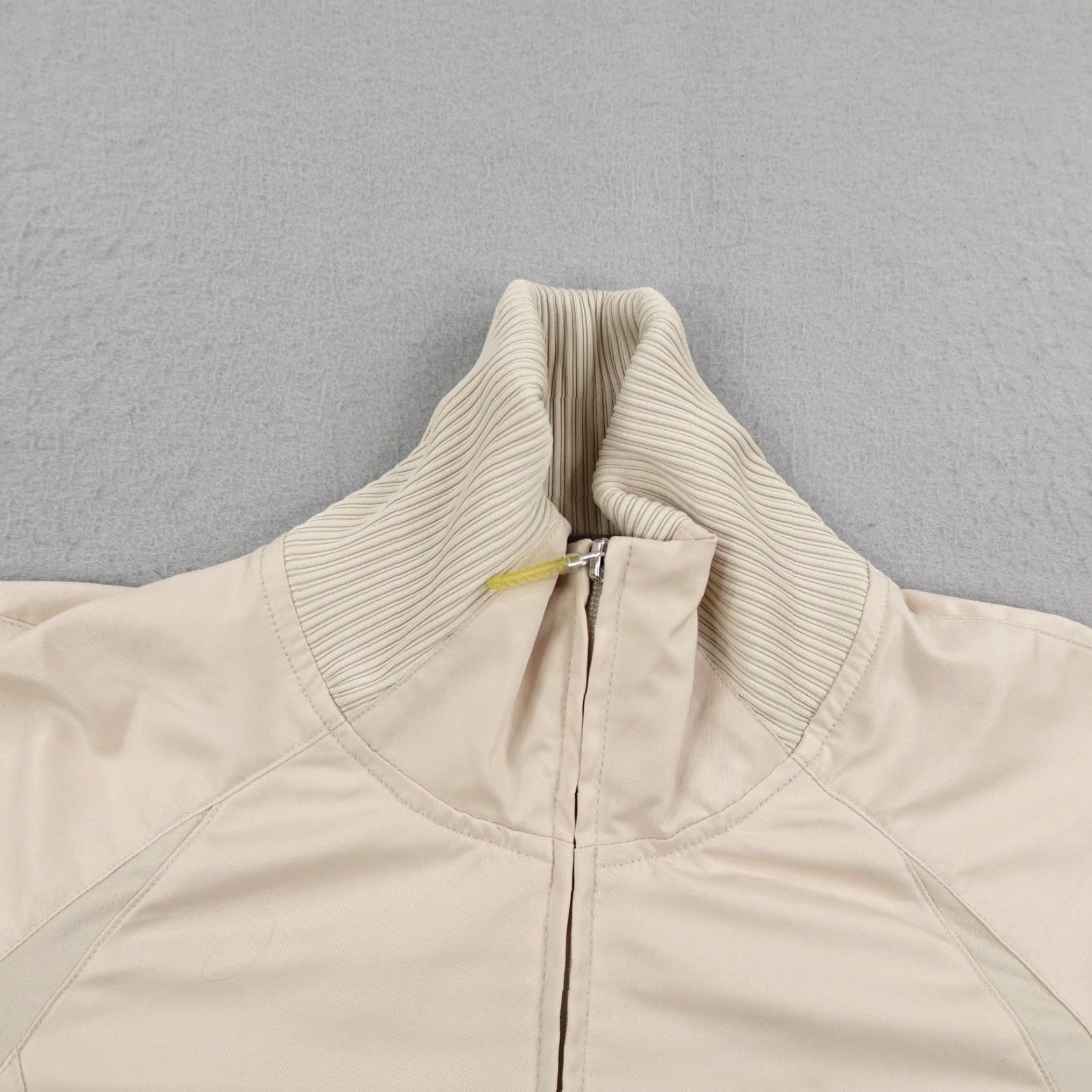 Nike VINTAGE Nike Jacket Womens Medium Beige Track Coat Full Zip Up Swoosh Y2K Jacket Women Beige Track Zip Full Zip Swoosh Y2K Vintage Nike Coat Size M / US 6-8 / IT 42-44 - 2 Thumbnail