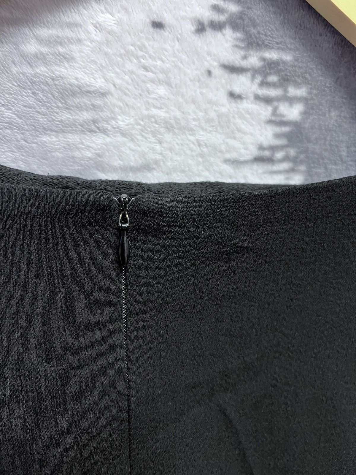 Designer × Givenchy × Vintage Givenchy mid black wool skirt vintage luxury old money Size 32" / US 10 / IT 46 - 8 Thumbnail