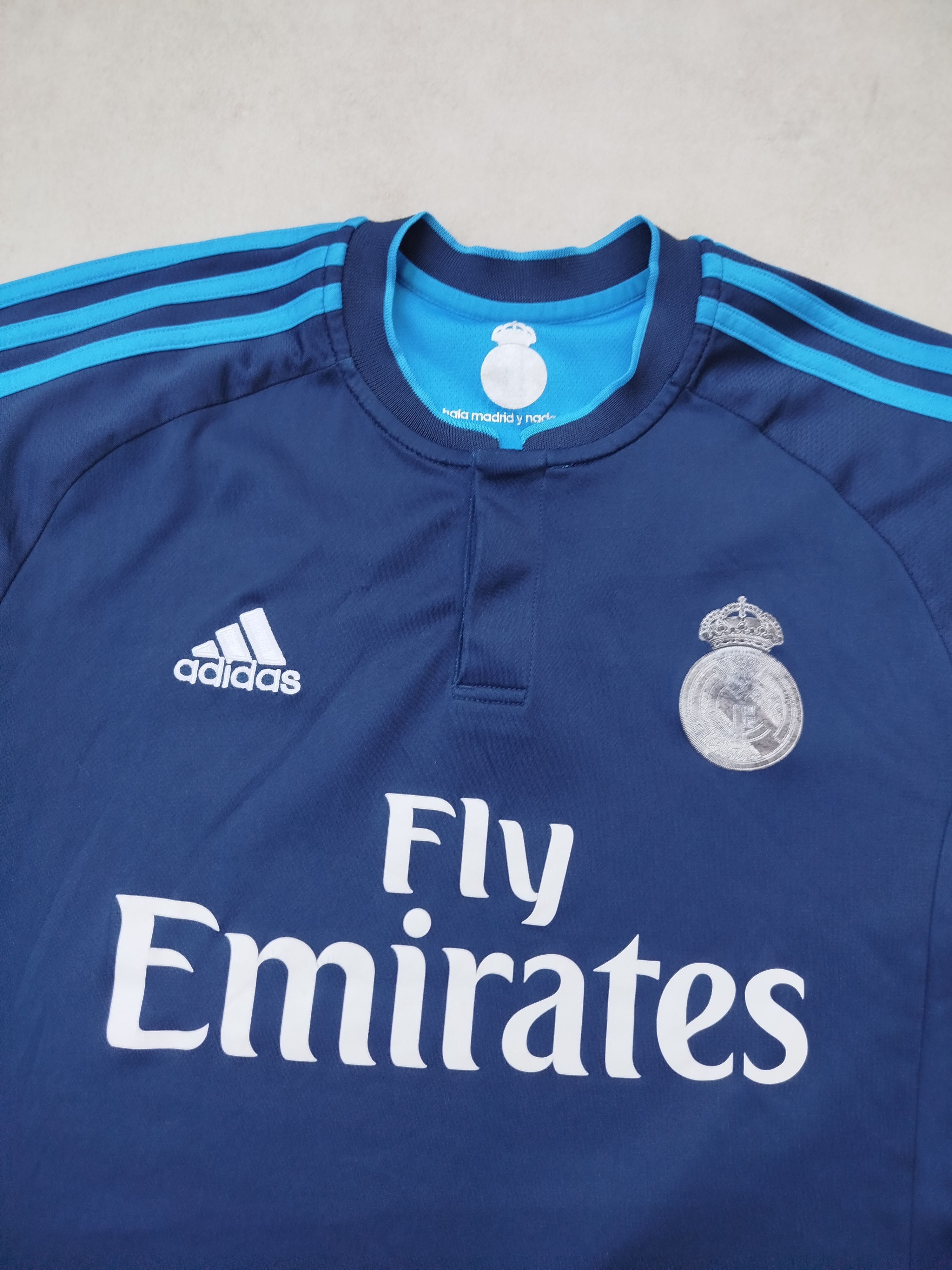 Adidas REAL MADRID 2016 2017 THIRD FOOTBALL SHIRT L Size US L / EU 52-54 / 3 - 3 Thumbnail