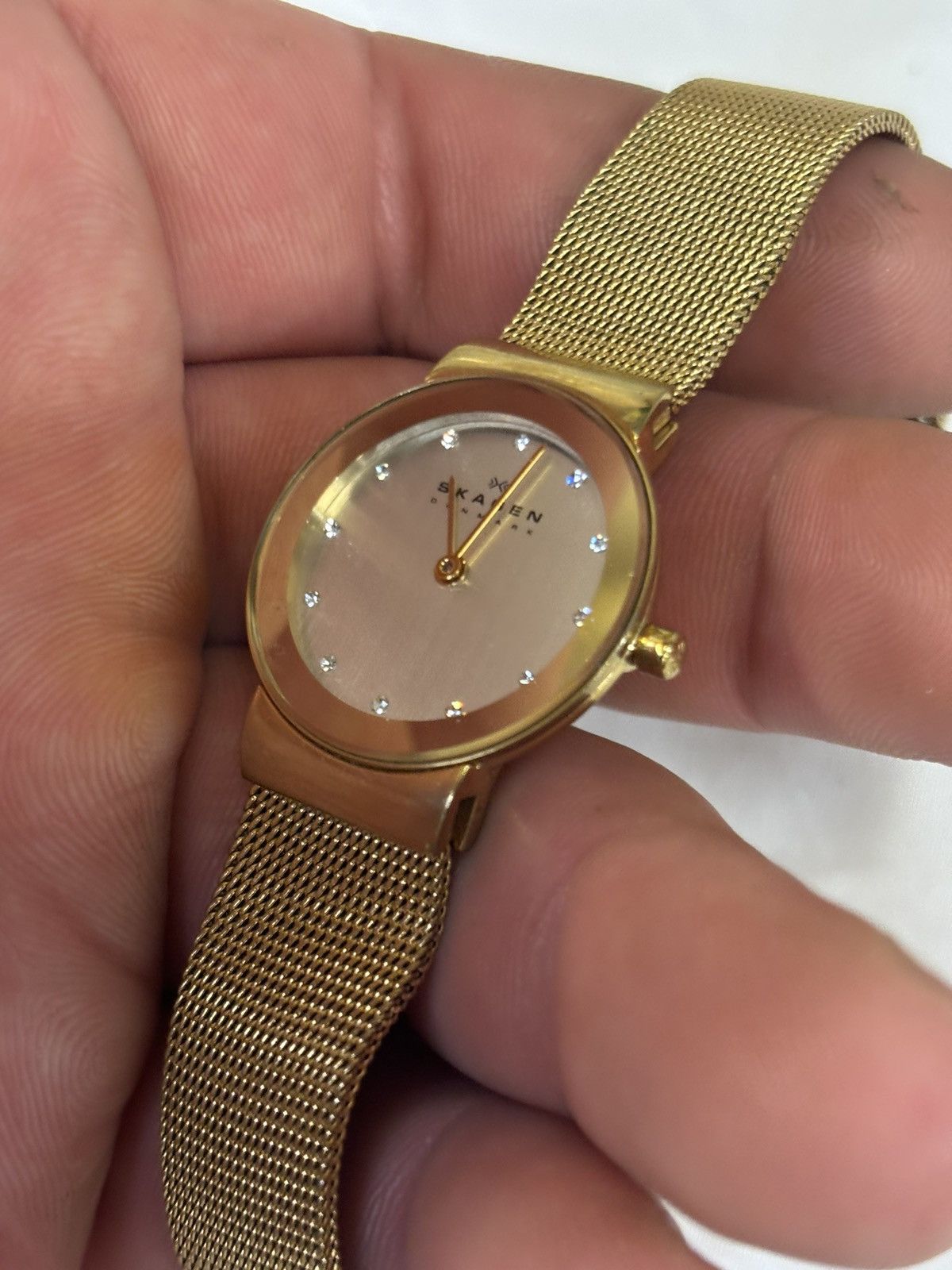 Skagen Skagen Gold Tone Mesh Band! New Battery! Size ONE SIZE - 8 Thumbnail