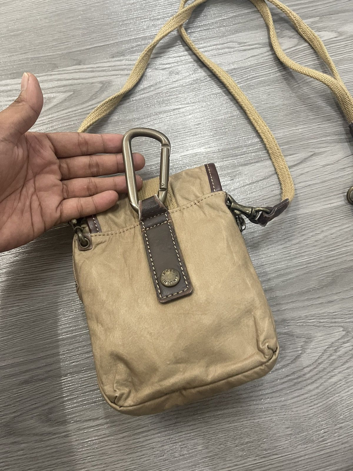 Japanese Brand × Takeo Kikuchi Unisex Takeo Kikuchi Quick Pocket Leather Crossbody bag Size ONE SIZE - 23 Thumbnail