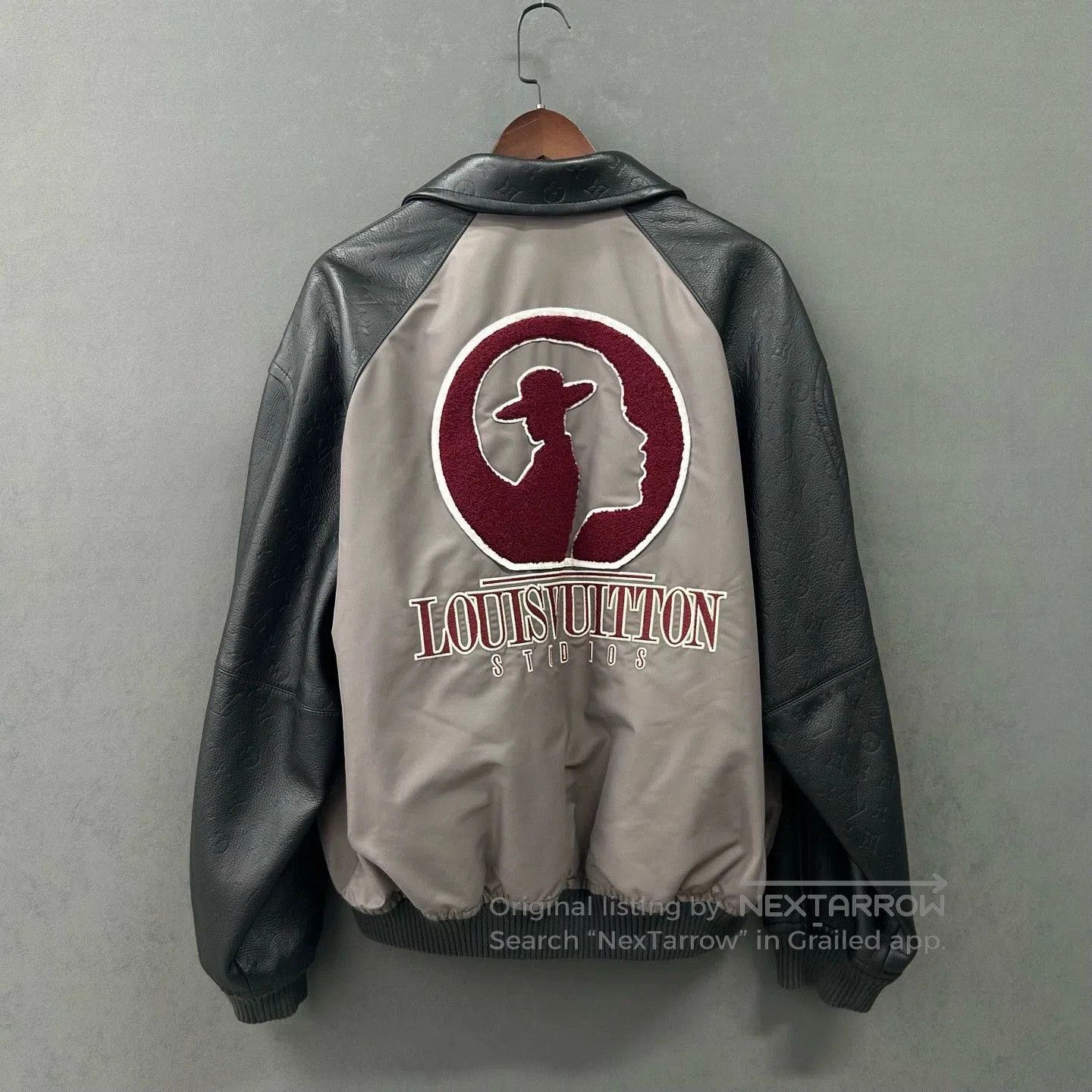 Louis Vuitton gray leather-sleeved baseball jacket with embroidery. Size US S / EU 44-46 / 1 - 2 Thumbnail