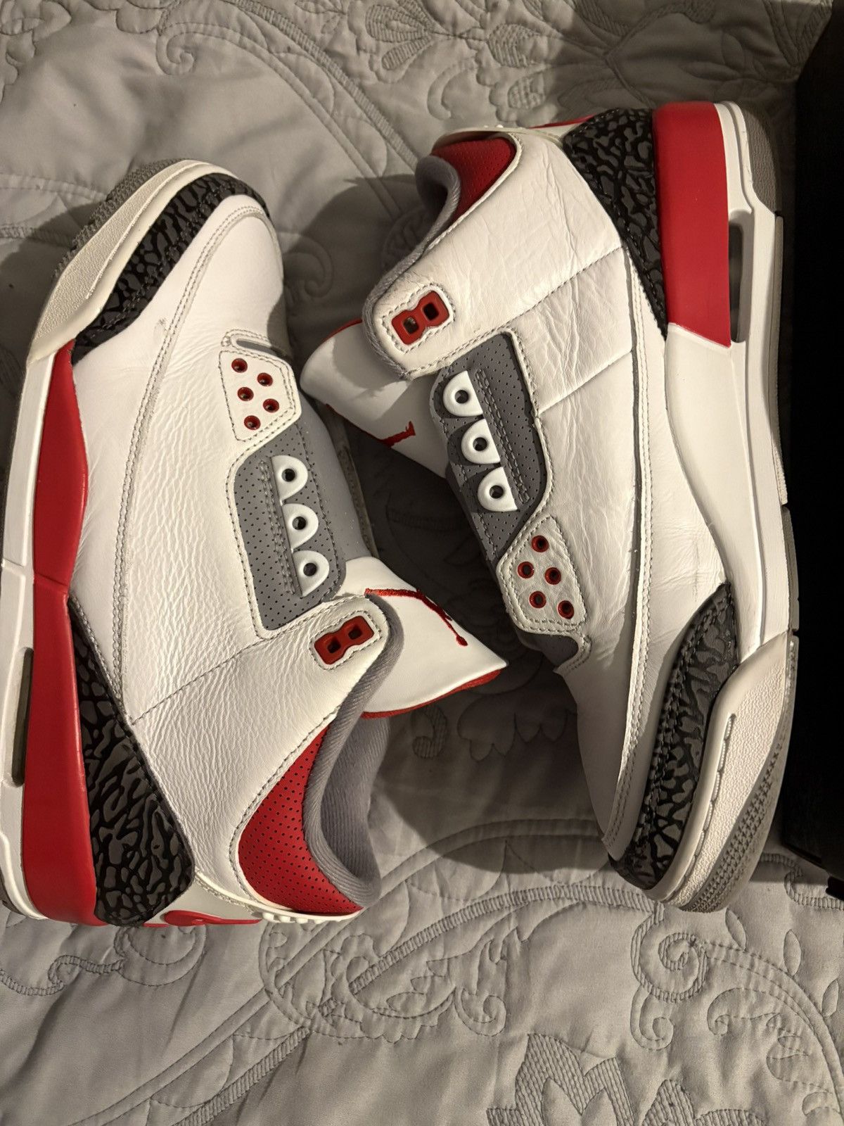 Jordan Brand Jordan 3 retro fire red Size US 10 / EU 43 - 2 Thumbnail