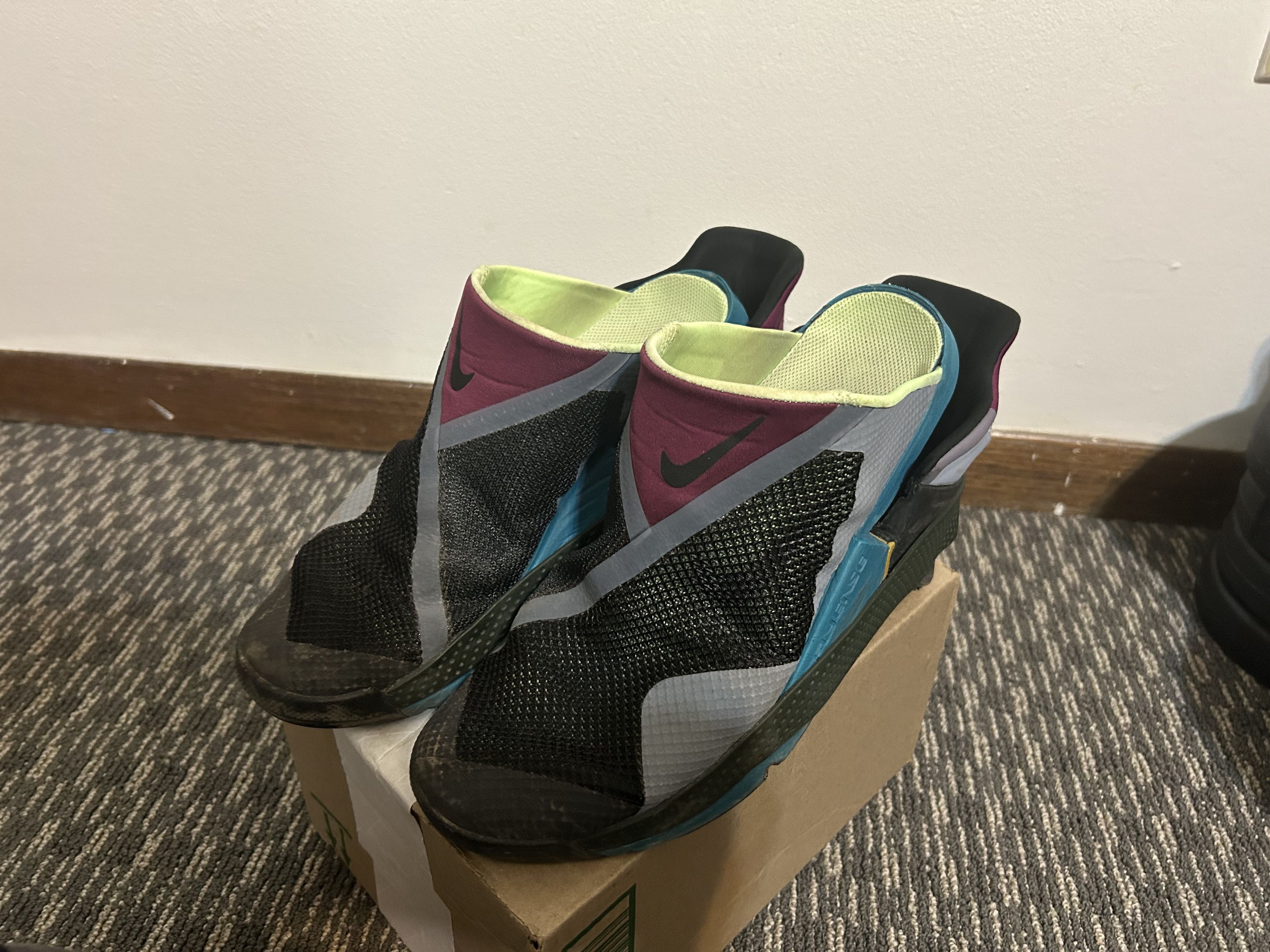 Nike Nike Go FlyEase Black Lime Glow Size US 10 / EU 43 - 4 Thumbnail