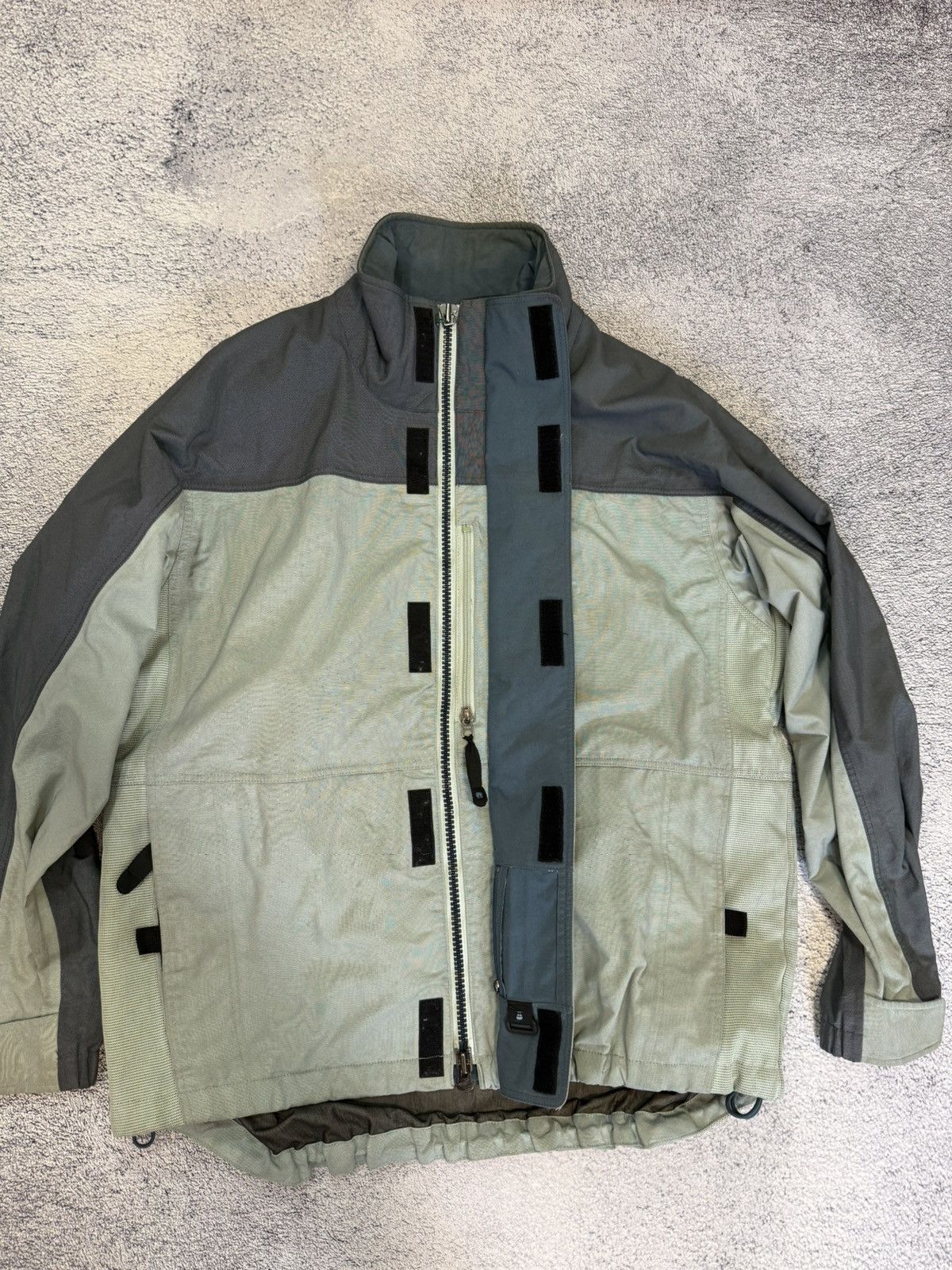 Nike ACG Vintage Nike ACG 3-Layer Shell Jacket L Snow Skirt Vent Zip Size US L / EU 52-54 / 3 - 10 Thumbnail