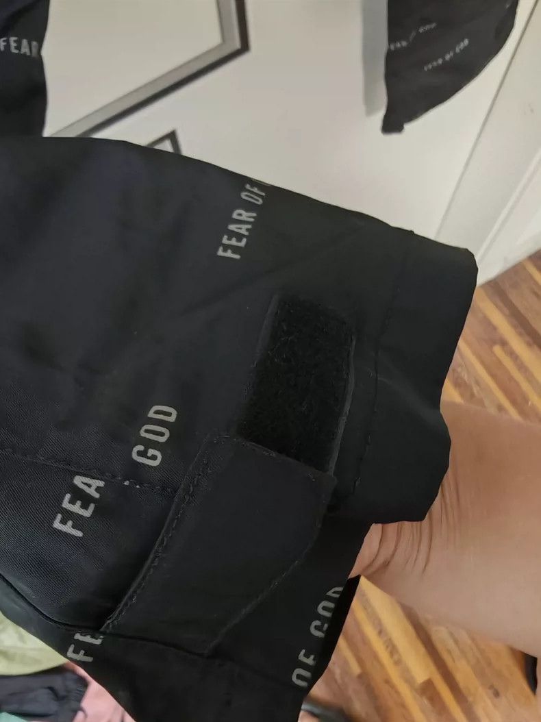 Fear of God Fear of God Nylon barrage logo trousers Size US 28 / EU 44 - 7 Thumbnail