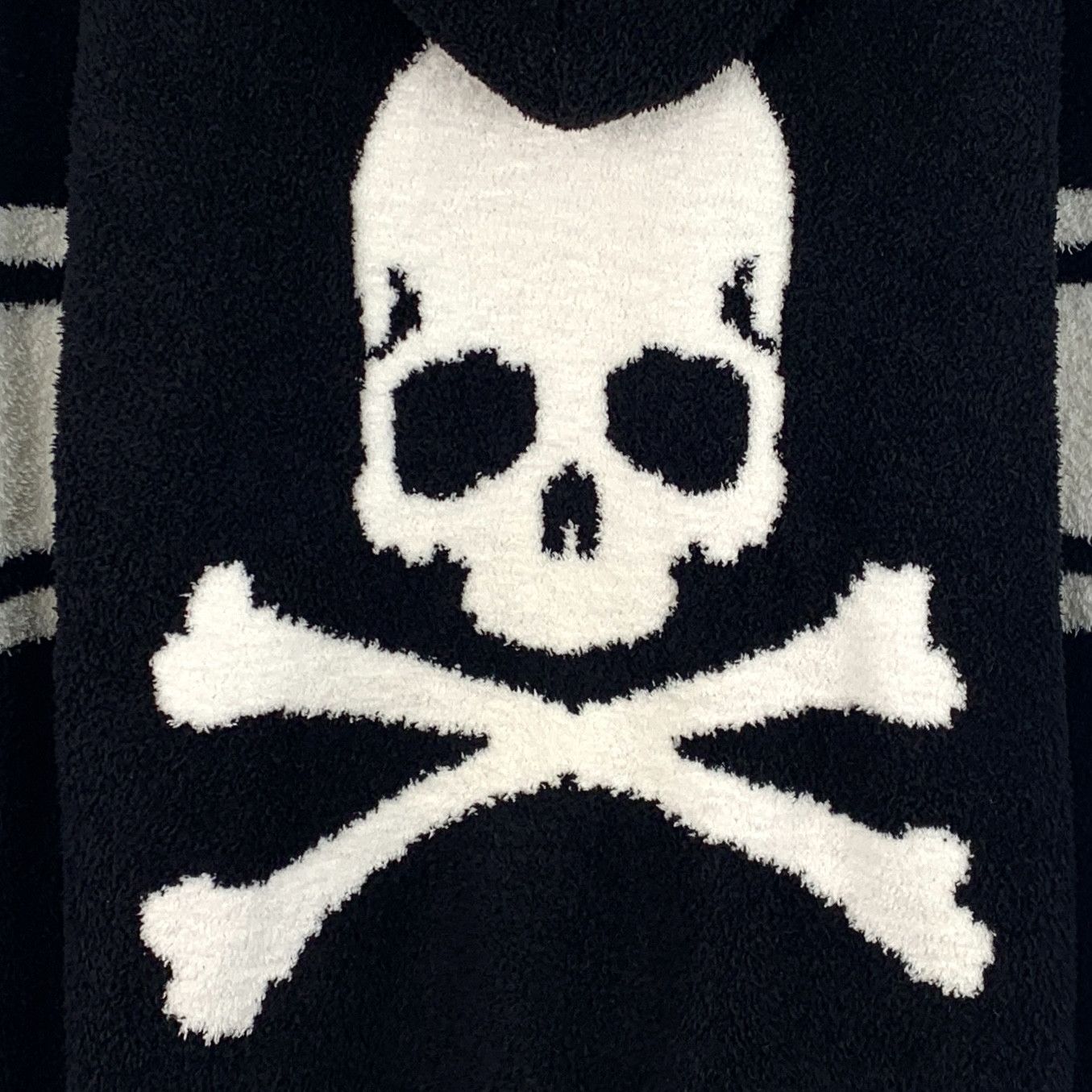 Mastermind Japan Mastermind Japan x Barefoot Dreams Skull Hoodie (L) Size US L / EU 52-54 / 3 - 4 Thumbnail