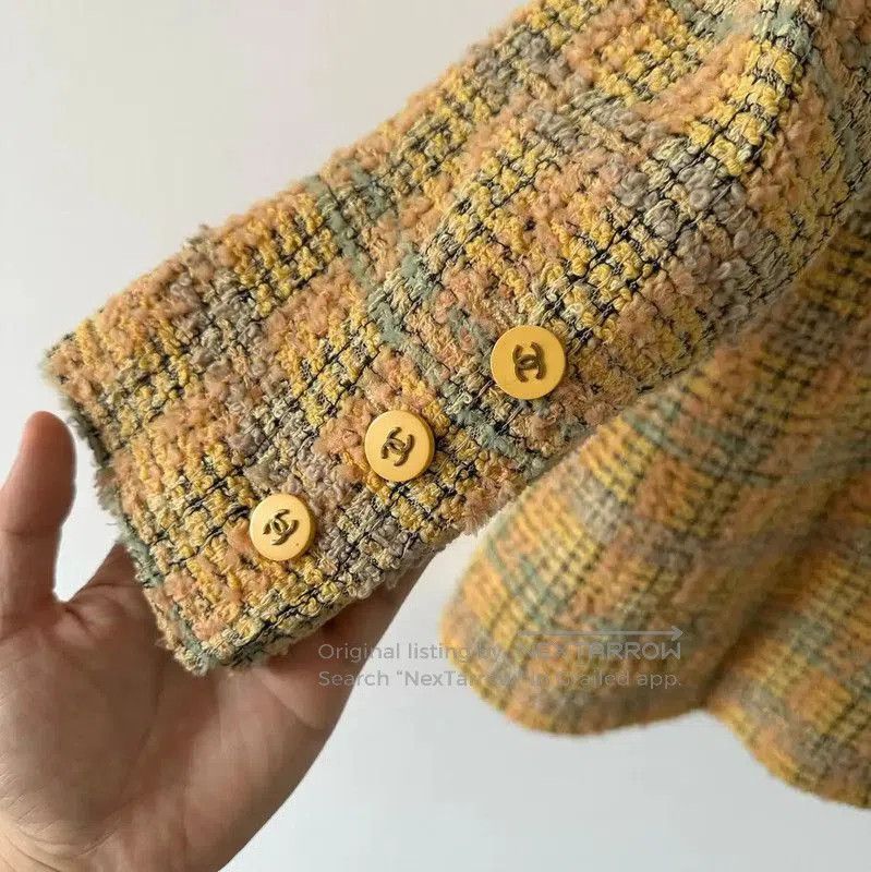 Chanel Chanel Yellow Wool Women's Jacket . Size XL / US 12-14 / IT 48-50 - 3 Thumbnail