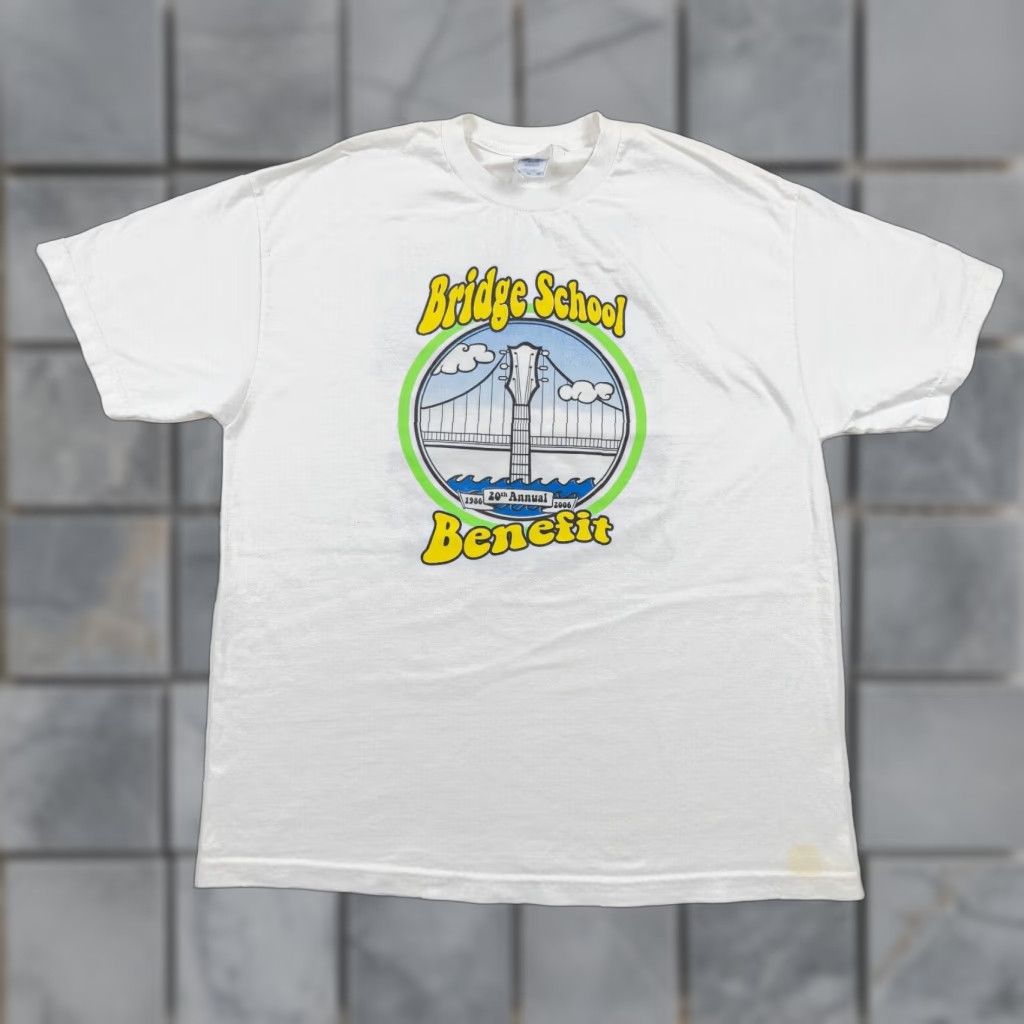 Vintage VINTAGE Band T-Shirt Mens XL White 2006 Bridge School Benefit Neil Young Concert Music Logo Size US XL / EU 56 / 4 - 1 Thumbnail