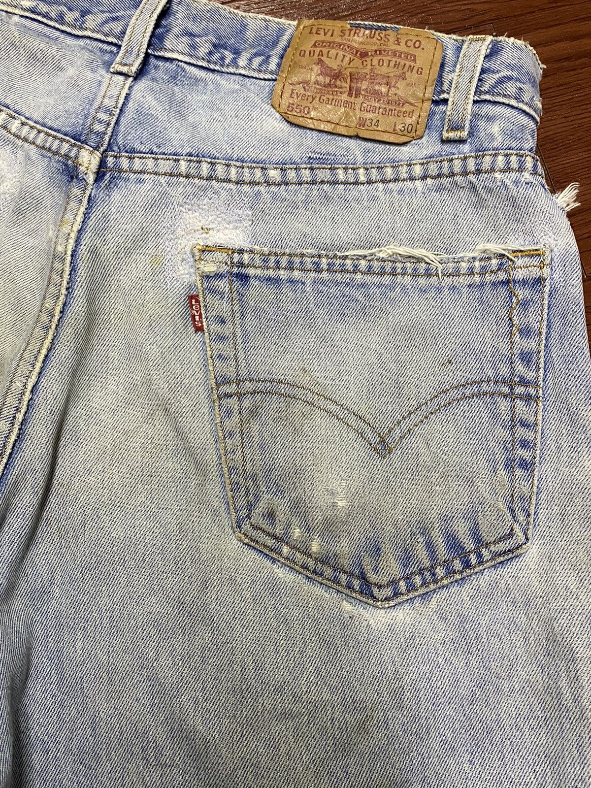 Levi's Vintage Clothing Vintage Levis550 90’s Faded Ripped Short Jeans Size US 34 / EU 50 - 8 Thumbnail
