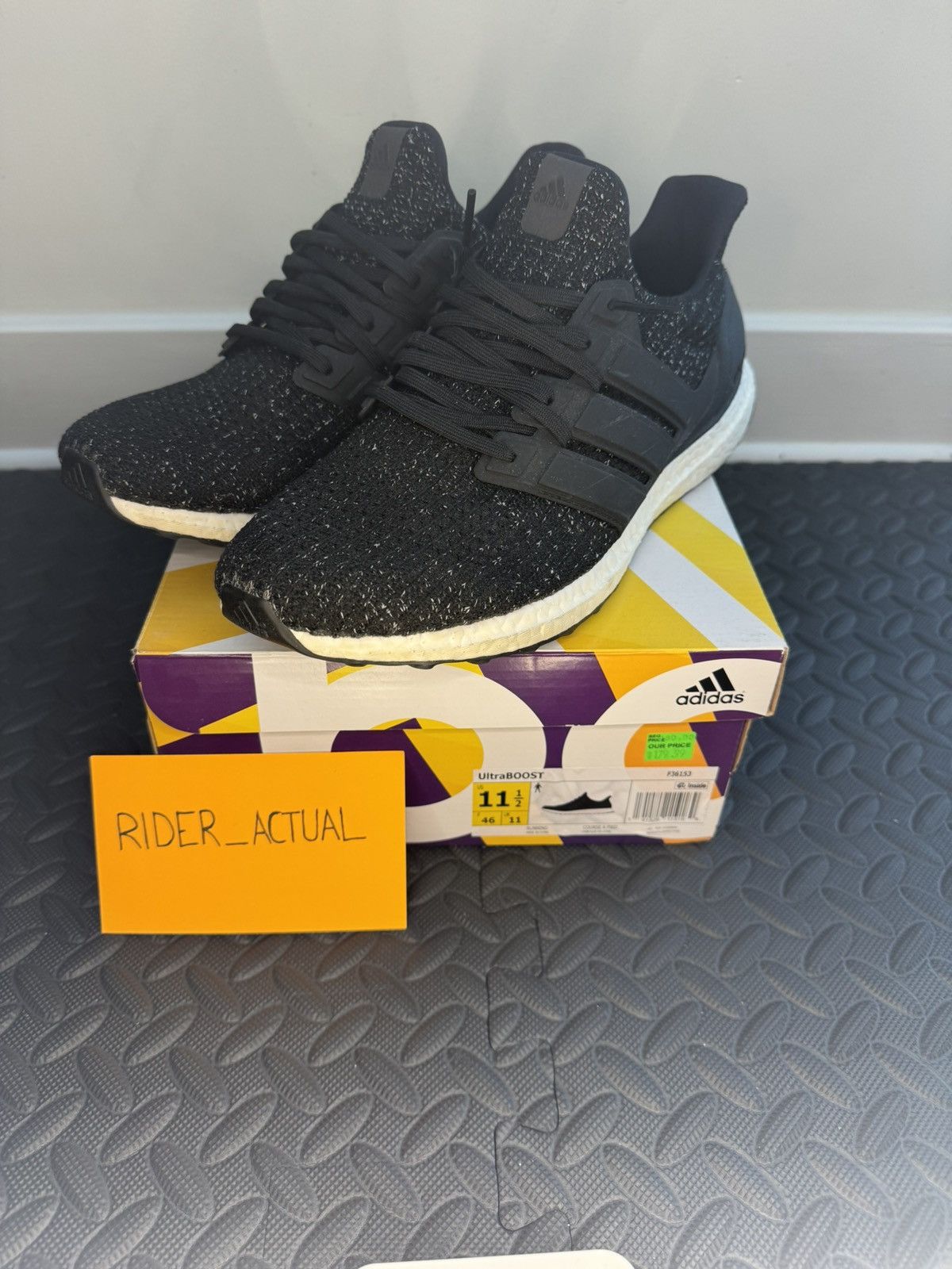Adidas Adidas UltraBOOST Size US 11.5 / EU 44-45 - 1 Thumbnail