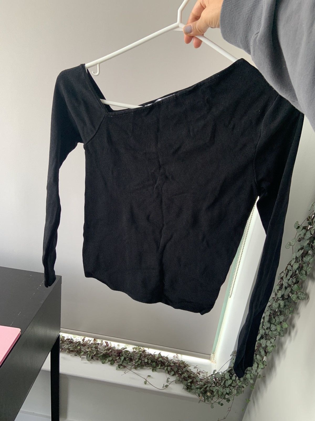 Zara Black off the shoulder top Size S / US 4 / IT 40 - 3 Thumbnail