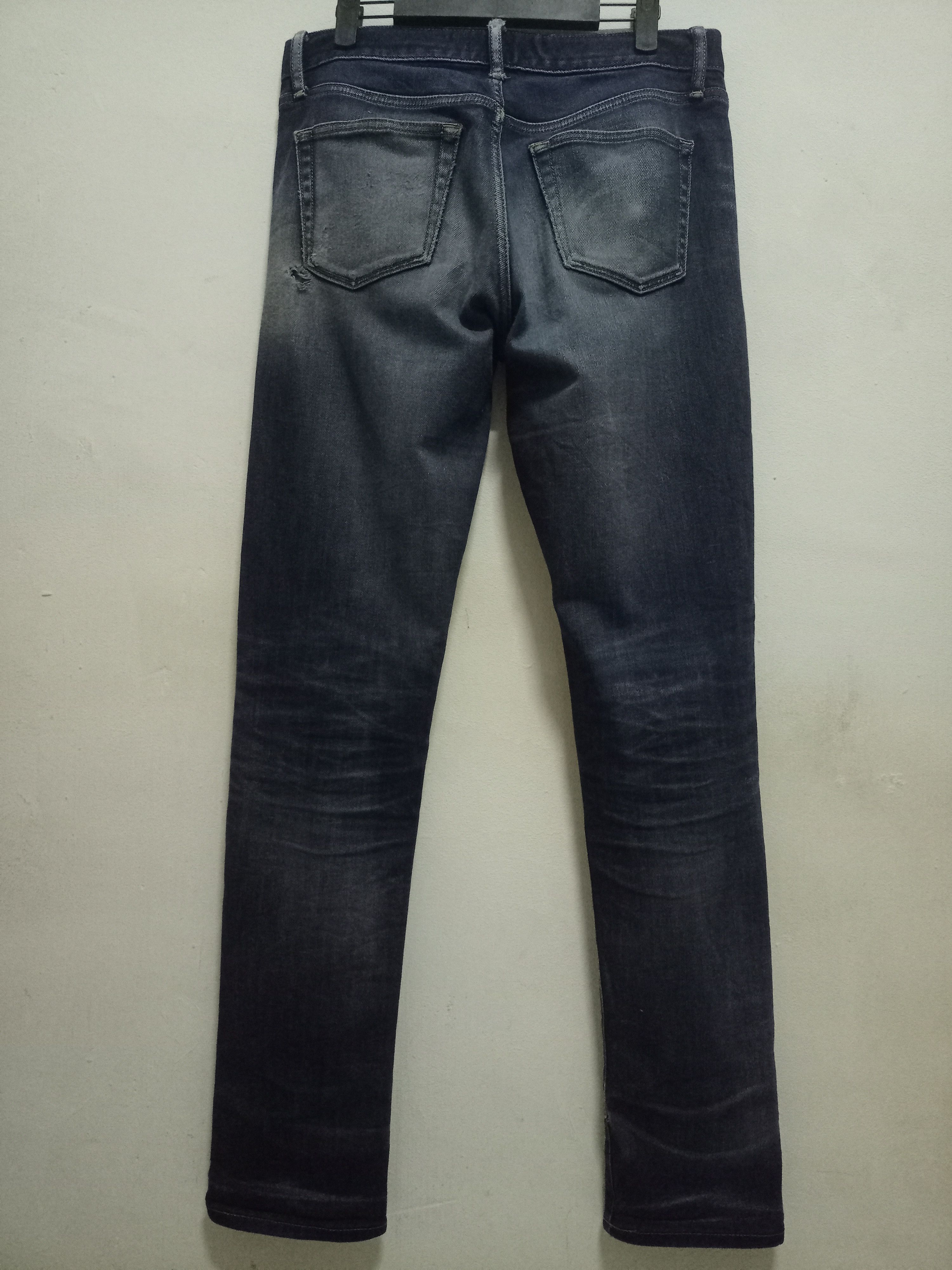 Japanese Brand × Uniqlo Vintage Japanese Uniqlo Indigo Distressed Style Jeans 32x33 Size US 32 / EU 48 - 2 Thumbnail