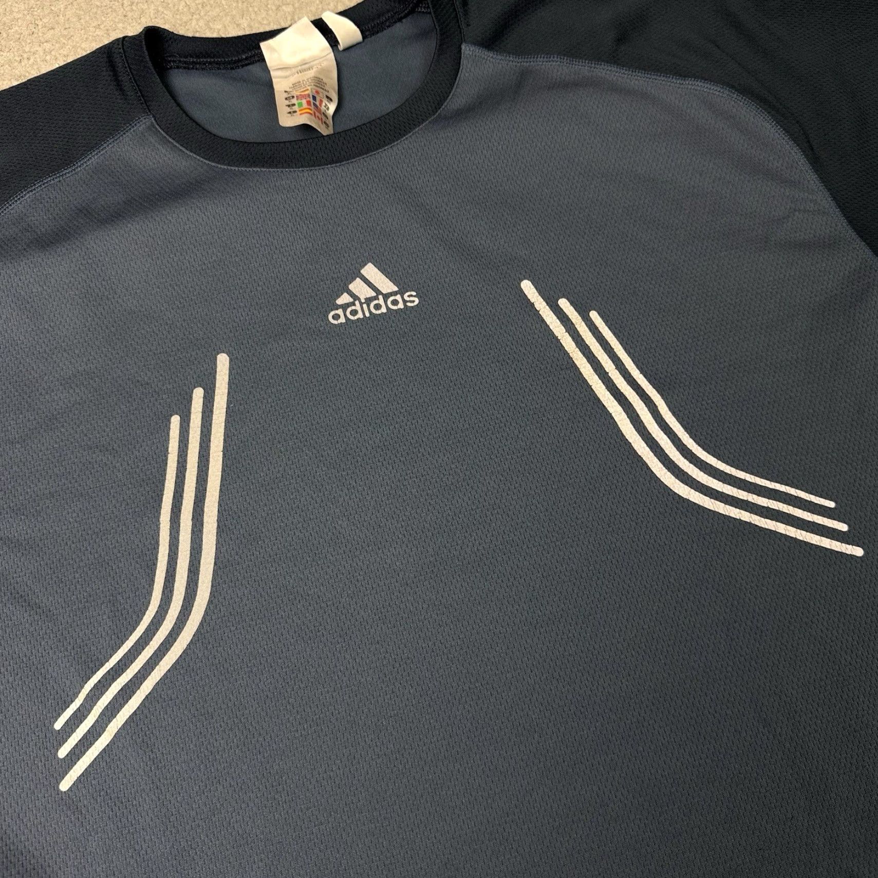Adidas VINTAGE adidas T Shirt Adult L Blue Climacool Reflective Athletic Mens Size US L / EU 52-54 / 3 - 2 Thumbnail