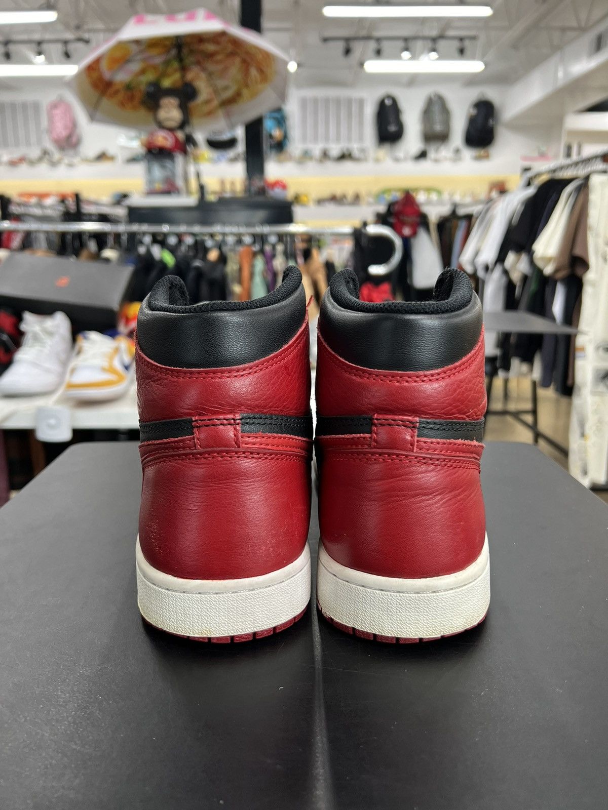 Jordan Brand × Nike Jordan 1 Bred Banned Sz. 8.5 (2016) Size US 8.5 / EU 41-42 - 5 Thumbnail