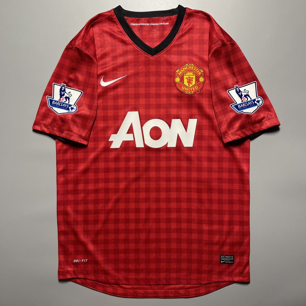 Nike × Vintage MANCHESTER UNITED NIKE 2012/2013 HOME JERSEY #20 VAN PERSIE Size US M / EU 48-50 / 2 - 2 Thumbnail
