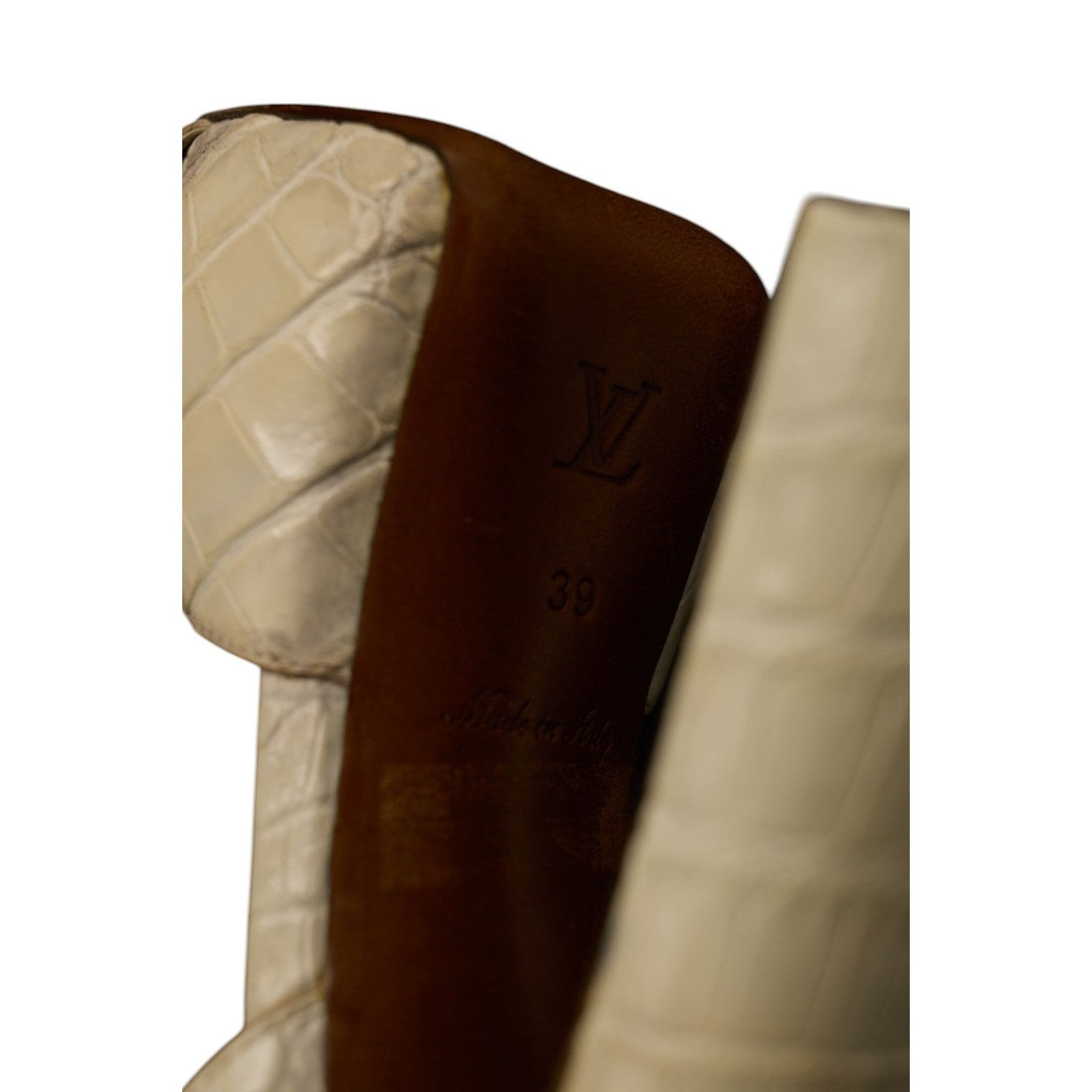 Louis Vuitton by Marc Jacobs F/W 2013 Ivory Crocodile Heels Size US 9 / IT 39 - 7 Thumbnail