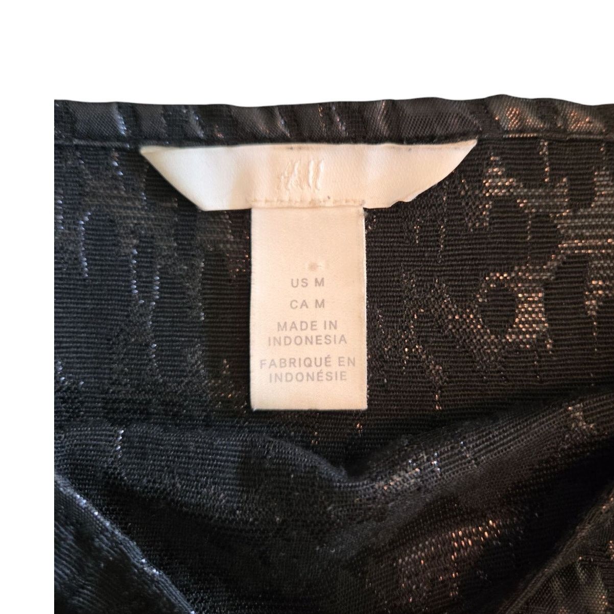 H&M H&M | Puff Sleeve, Square Neck Shimmer Blouse | Size Medium Size M / US 6-8 / IT 42-44 - 6 Thumbnail