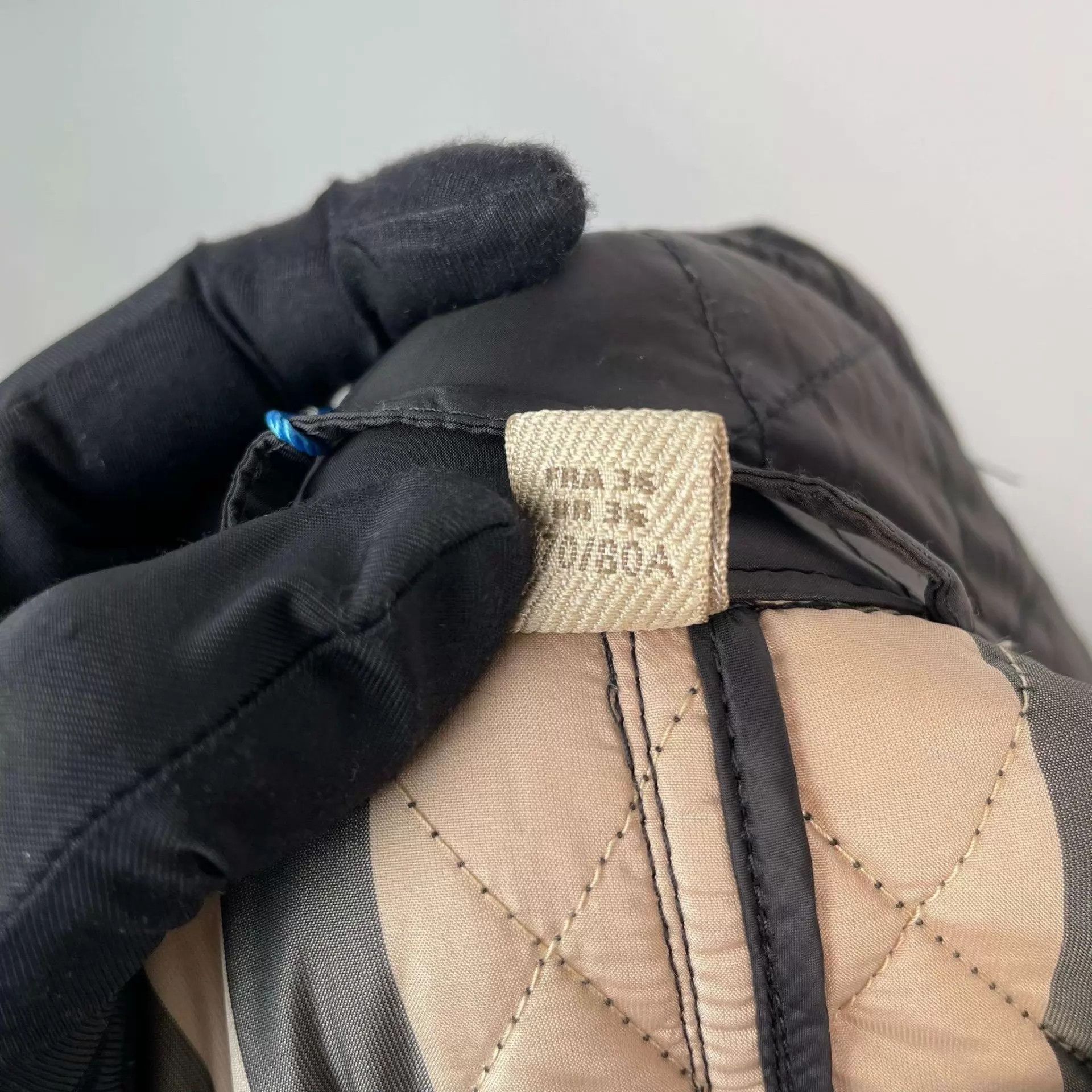 Burberry Burberry Check Lined Cotton Puffer Jacket Black 36 Size XS / US 0-2 / IT 36-38 - 5 Thumbnail