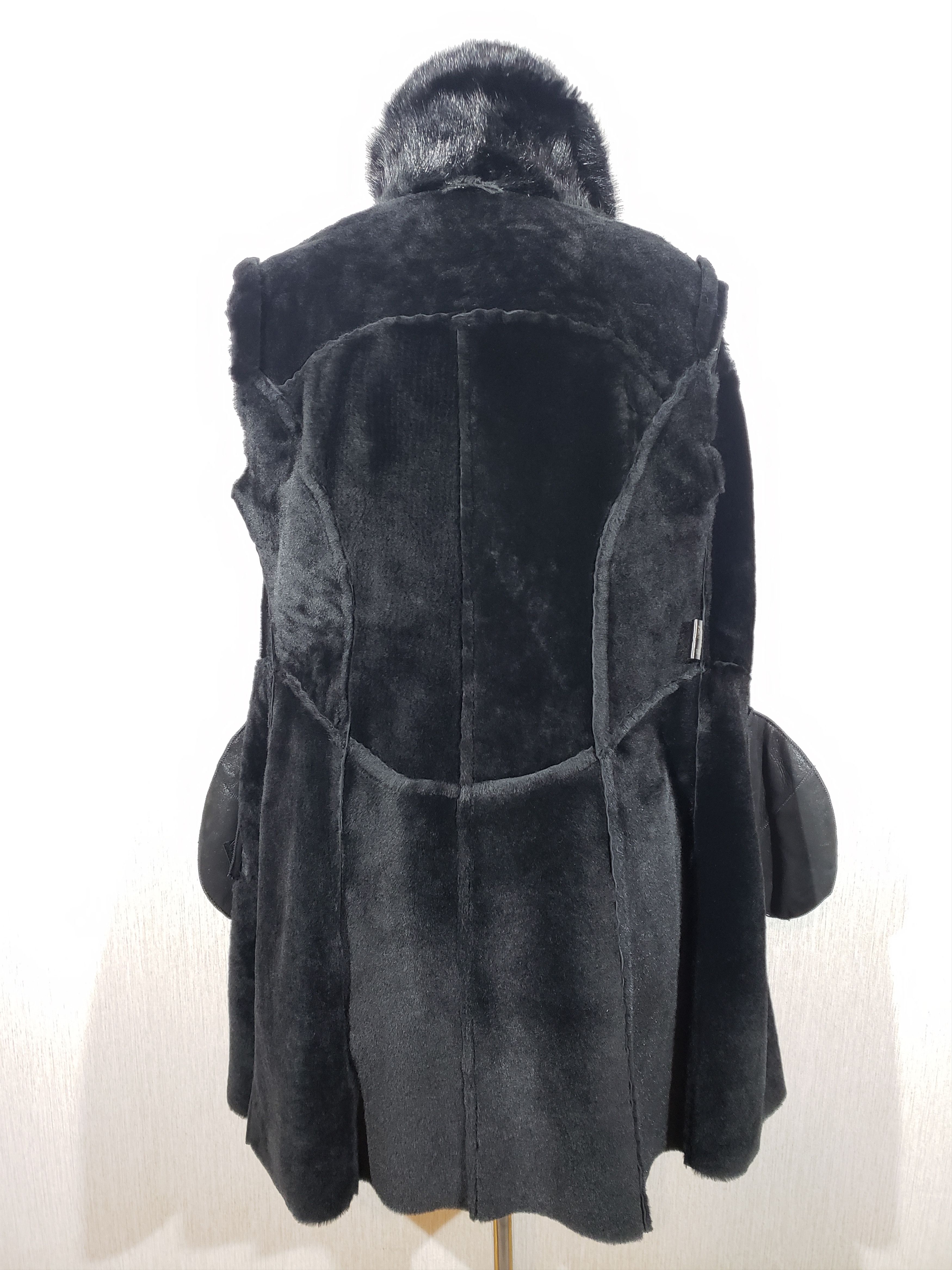 Other Wonderful women's warm sheepskin coat with genuine fur. Size L / US 10 / IT 46 - 5 Thumbnail