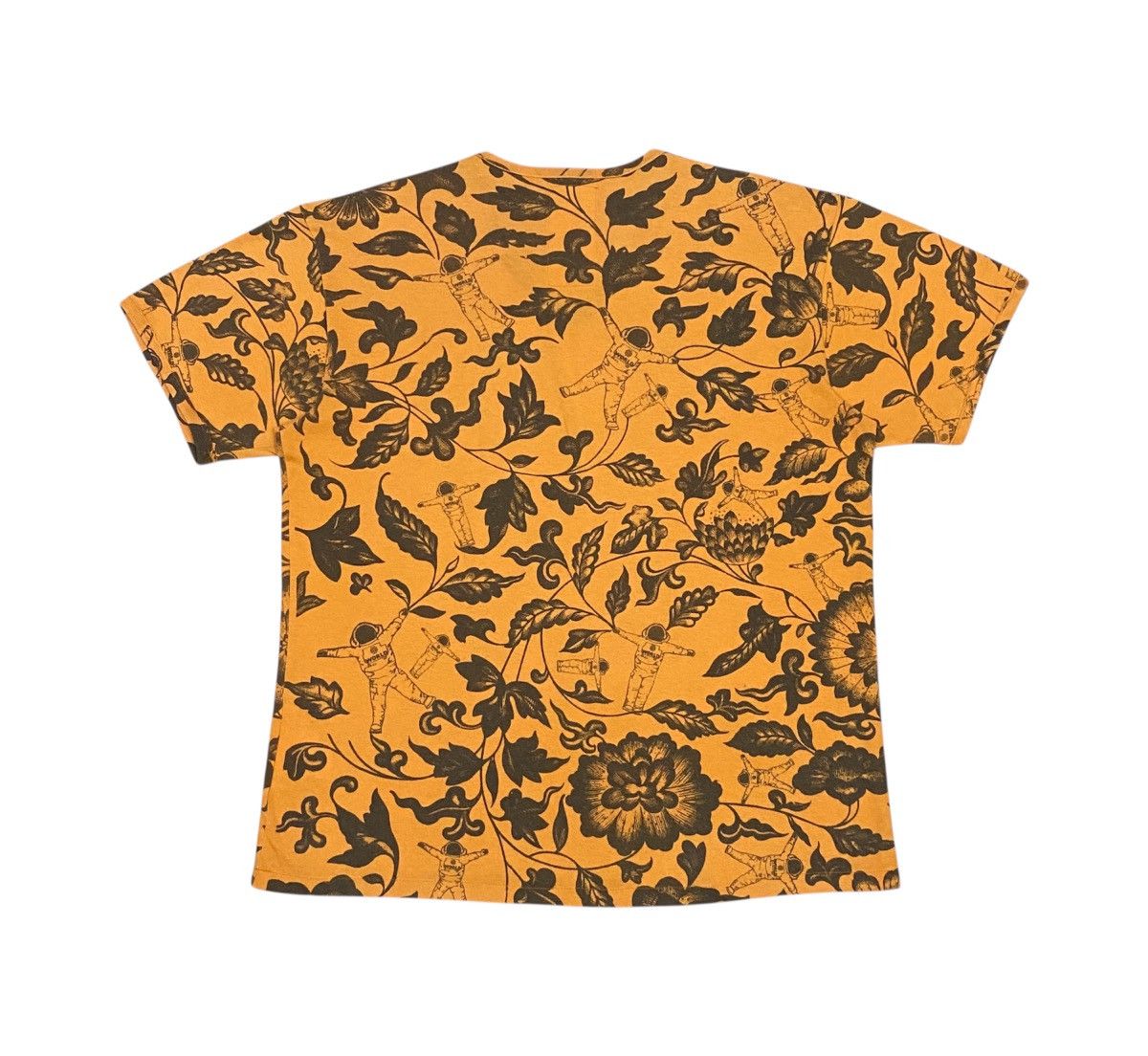 Comme des Garcons Comme Des Garçons“WORLD ARCHIVE LANDON”LIMITED EDITION 22/50 Size US M / EU 48-50 / 2 - 2 Thumbnail
