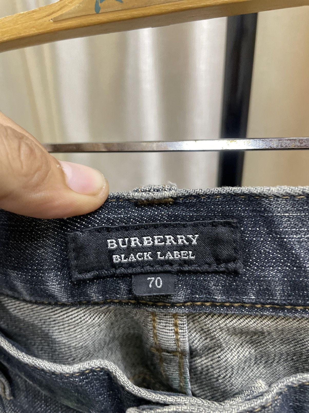 Burberry BURBERRY BLACK LABEL DISTRESSES DENIM Size 30" / US 8 / IT 44 - 17 Thumbnail