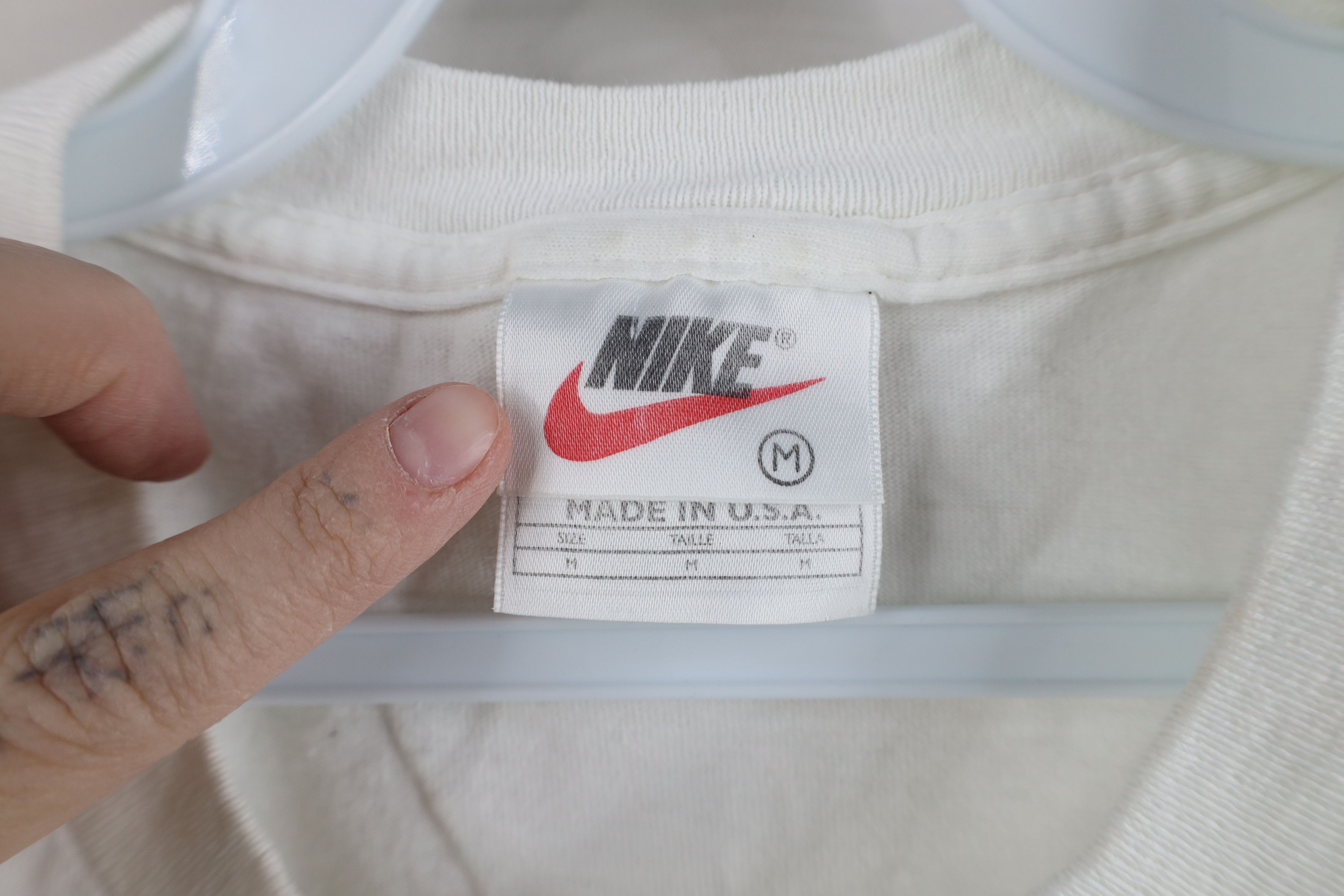 Nike Vintage 90s Nike Travis Scott Big Swoosh Cut Off T-Shirt USA Size US M / EU 48-50 / 2 - 7 Thumbnail