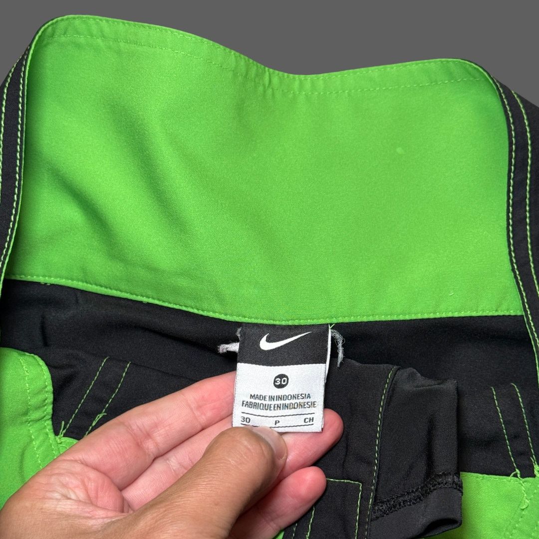 Nike Nike Y2K RARE Black/Green Boardshorts Size 30 GUC Size US 30 / EU 46 - 5 Thumbnail