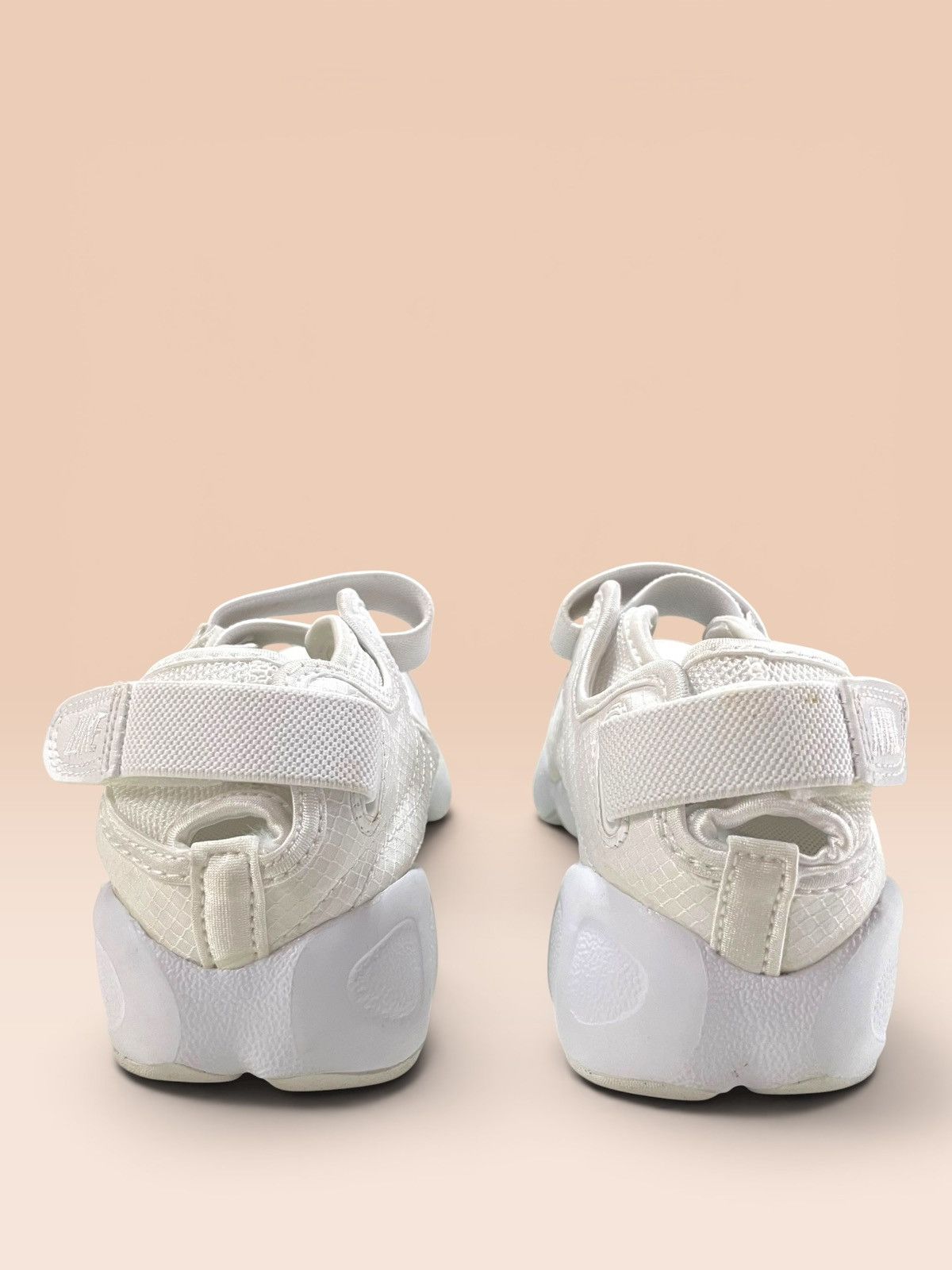 Nike Nike Air Rift Breathe 'White Pure Platinum' Size US 5 / IT 35 - 4 Thumbnail