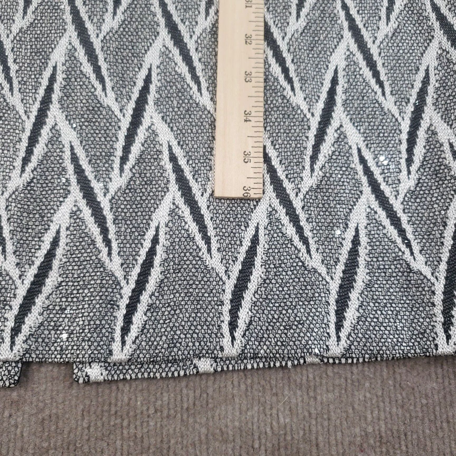 St. John St. John Sheath Dress Womens Size 10 Gray Knit Sleeveless Sequin Knee Length Womens Size L / US 10 / IT 46 - 5 Thumbnail