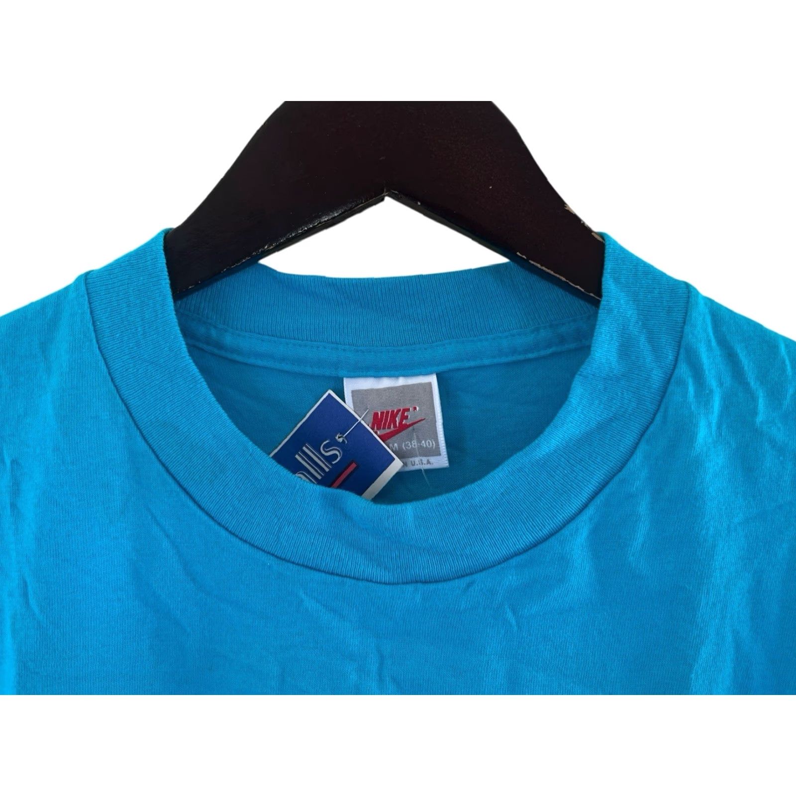 Nike VINTAGE Nike T-Shirt Womens M Deadstock NWT 90s USA Made Blue Graphic 80s single stitch aka Electric blue 100% cotton Womens Size M / US 6-8 / IT 42-44 - 6 Thumbnail