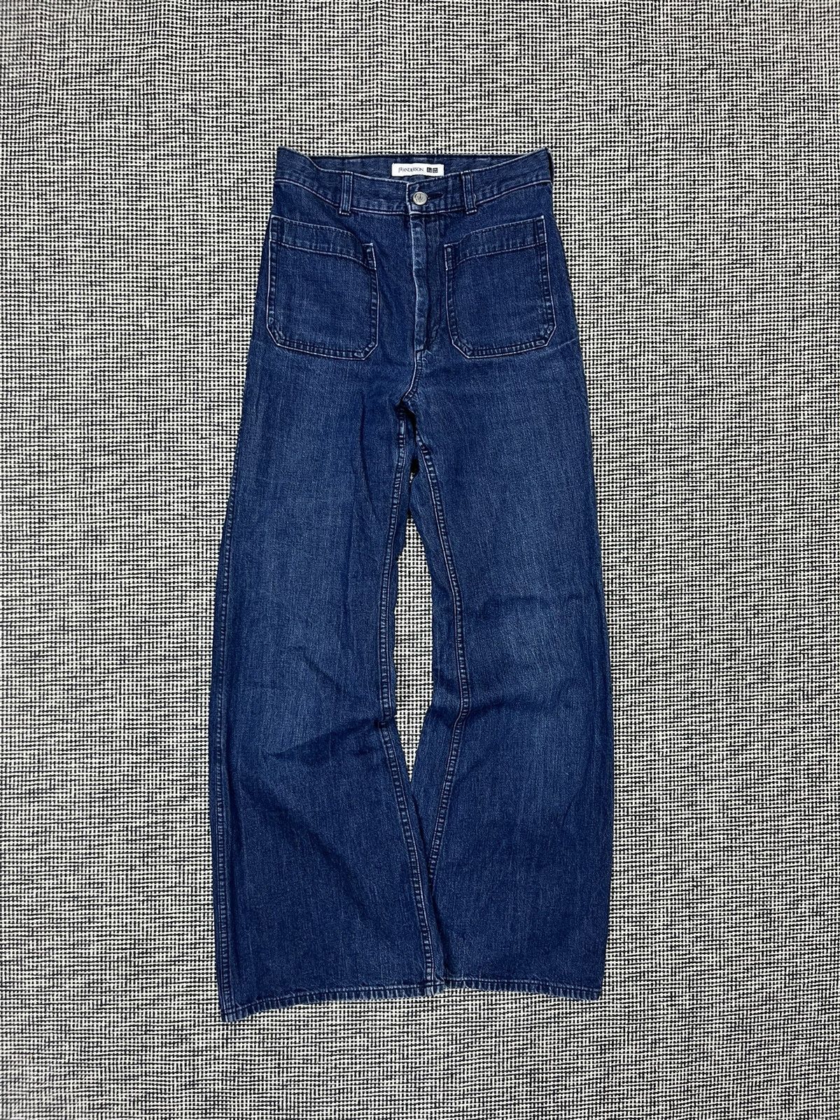 Anderson x Uniqlo high rise flares jeans baggy
