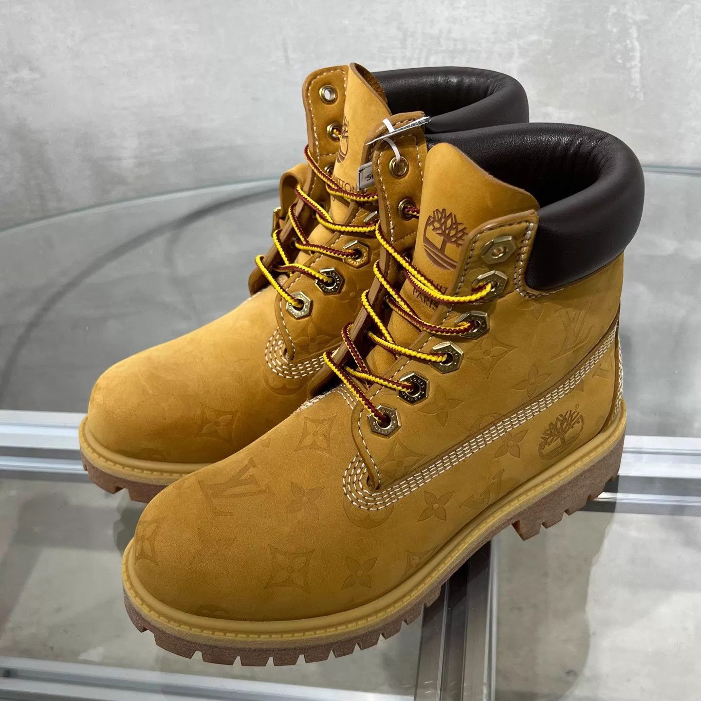 Louis Vuitton Louis Vuitton x Timberland Brown Martin Boots UK3/37 Size US 5.5 / IT 35.5 - 2 Thumbnail