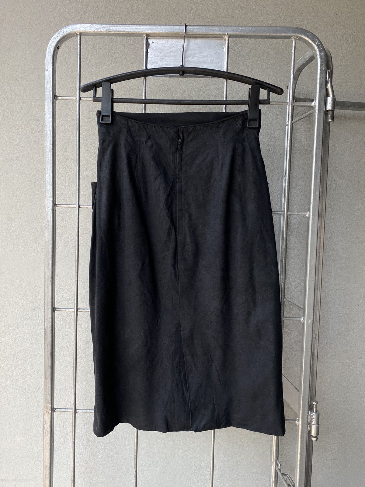 Dior Christian Dior Black Fux Leather Skirt with Pockets. Size 27" / US 4 / IT 40 - 3 Thumbnail