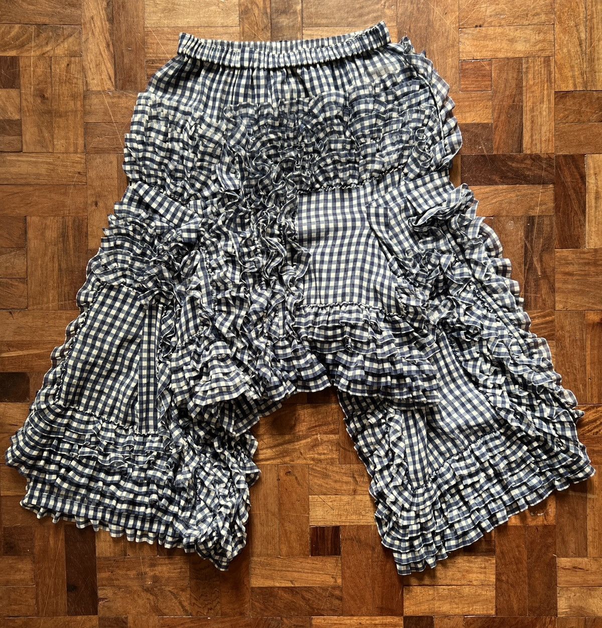 Comme des Garcons Comme des Garcons Spring 2008 ruffle shorts Size 26" / US 2 / IT 38 - 7 Thumbnail