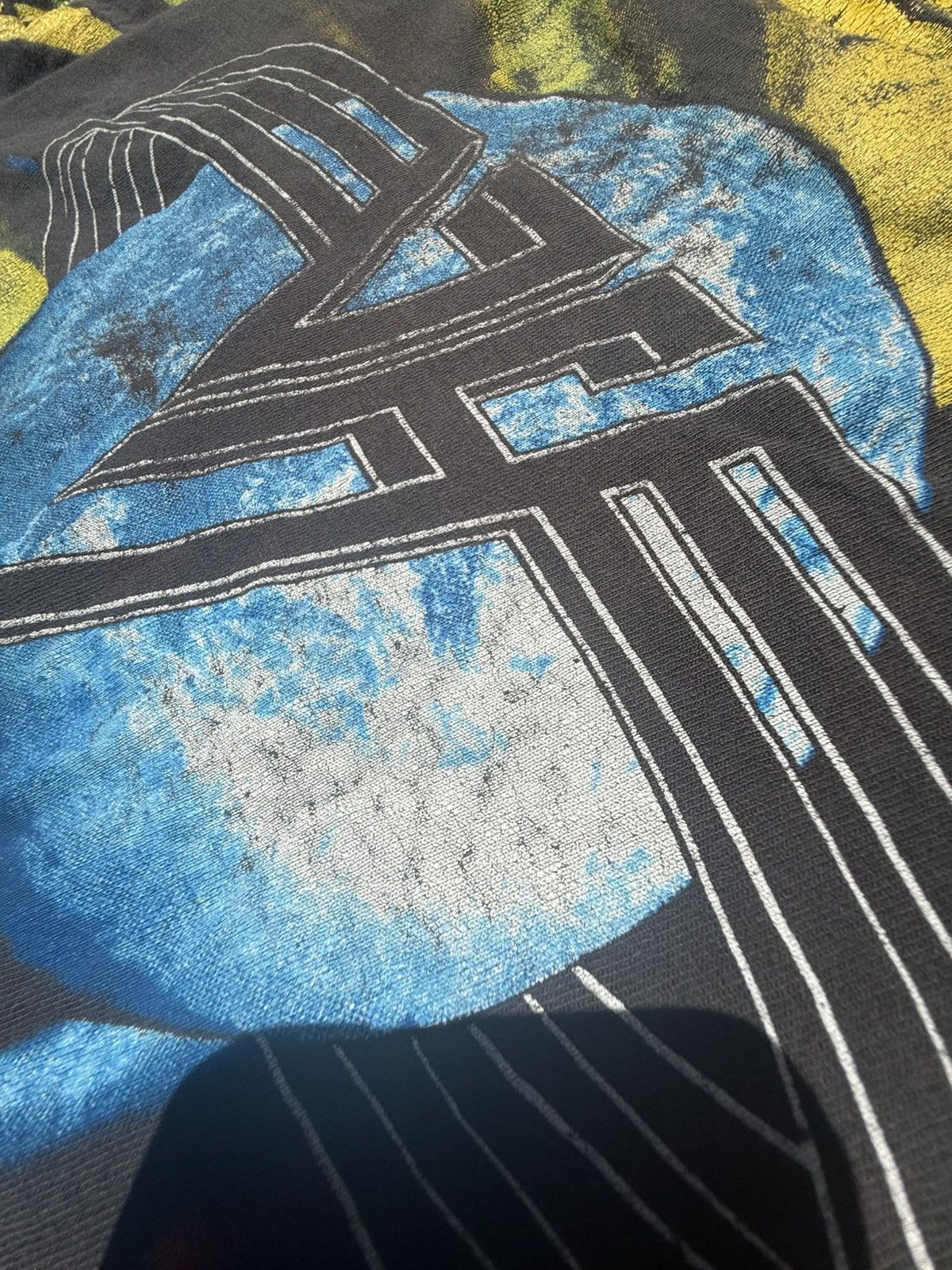 Fruit Of The Loom Vintage 1993 Van Halen AOP Tshirt. Size US XL / EU 56 / 4 - 7 Thumbnail